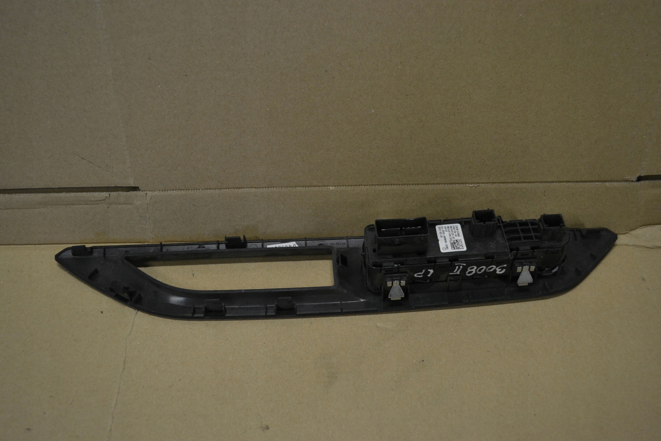 window control switch PEUGEOT 5008 98319761ZD-00
