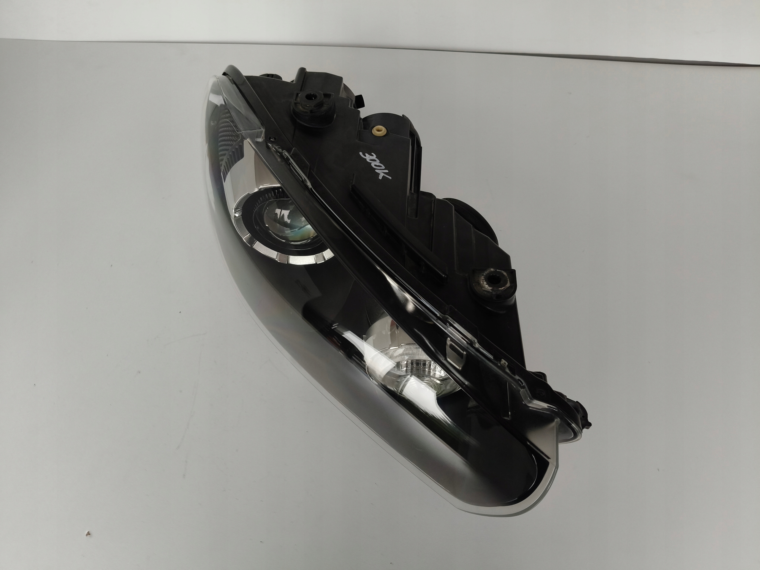 light right REFLEKTOR VW SCIROCCO 1K8 08- XENON