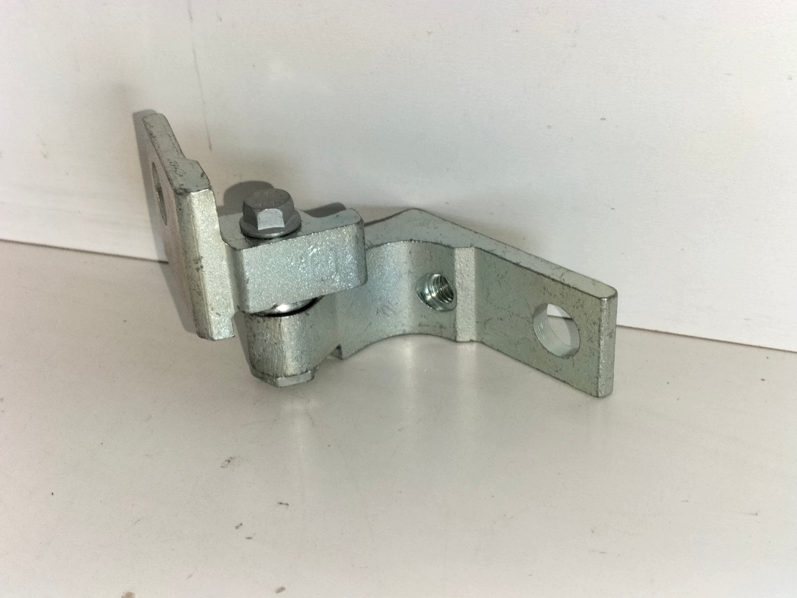 hinge door front front right lower FIAT 500 07- ALFA ROMEO MITO 08