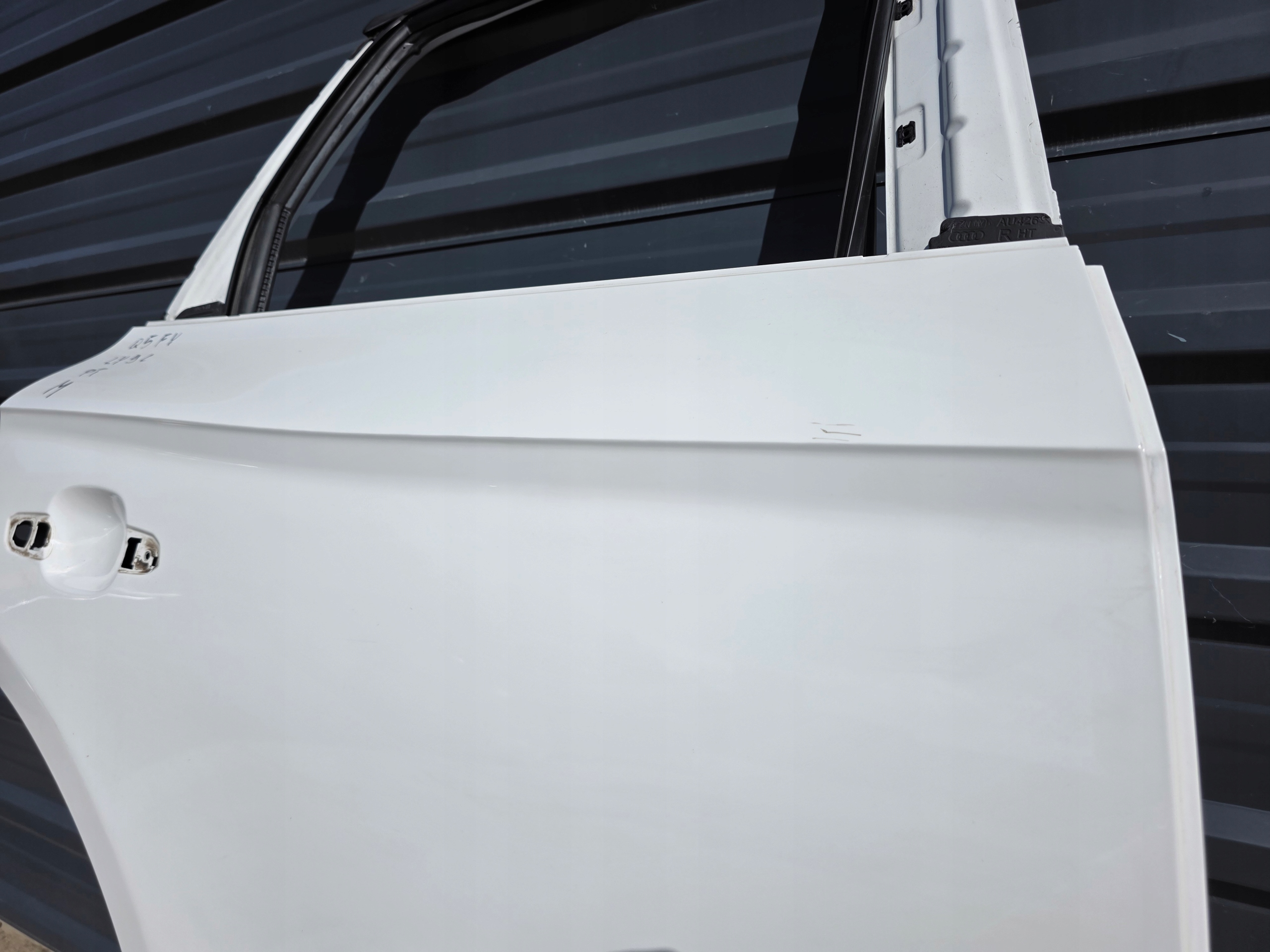 Portière Droite Arrière AUDI Q5 FY 80A LY9C