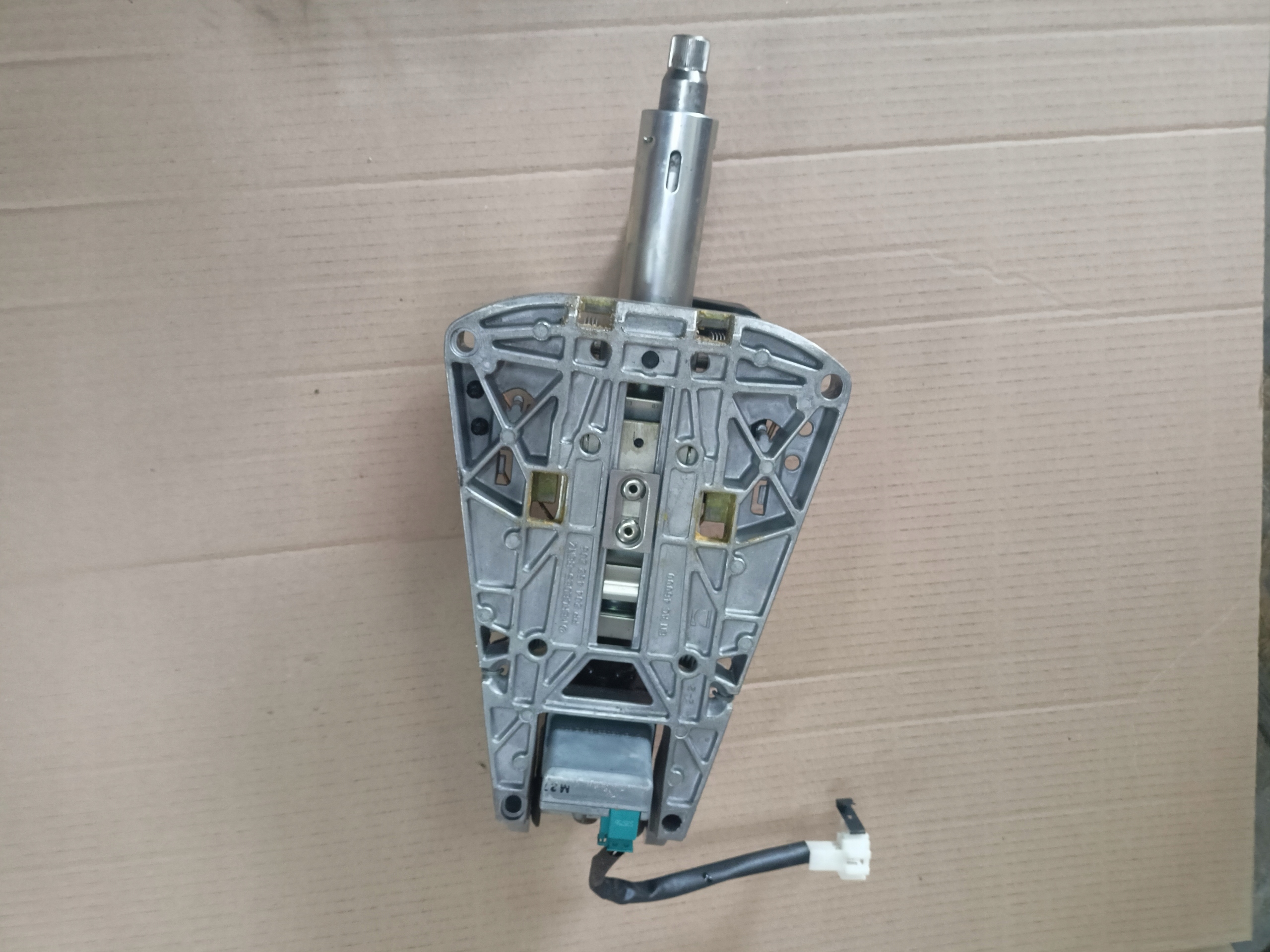 Mercedes-Benz OE A204462206 steering wheel rod