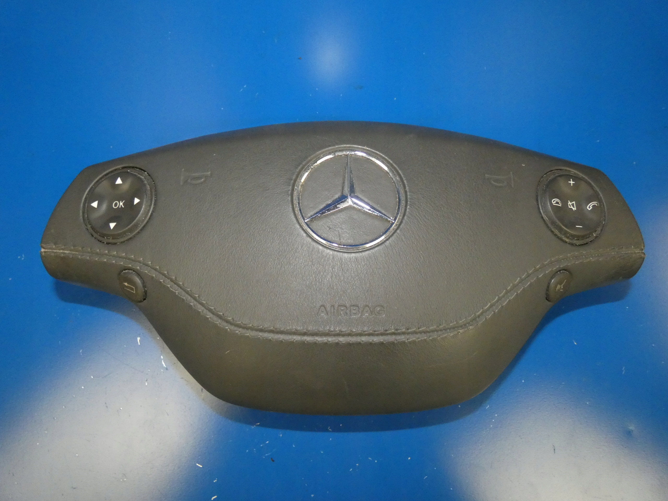 MERCEDES S Class W221 подушка водителя серый