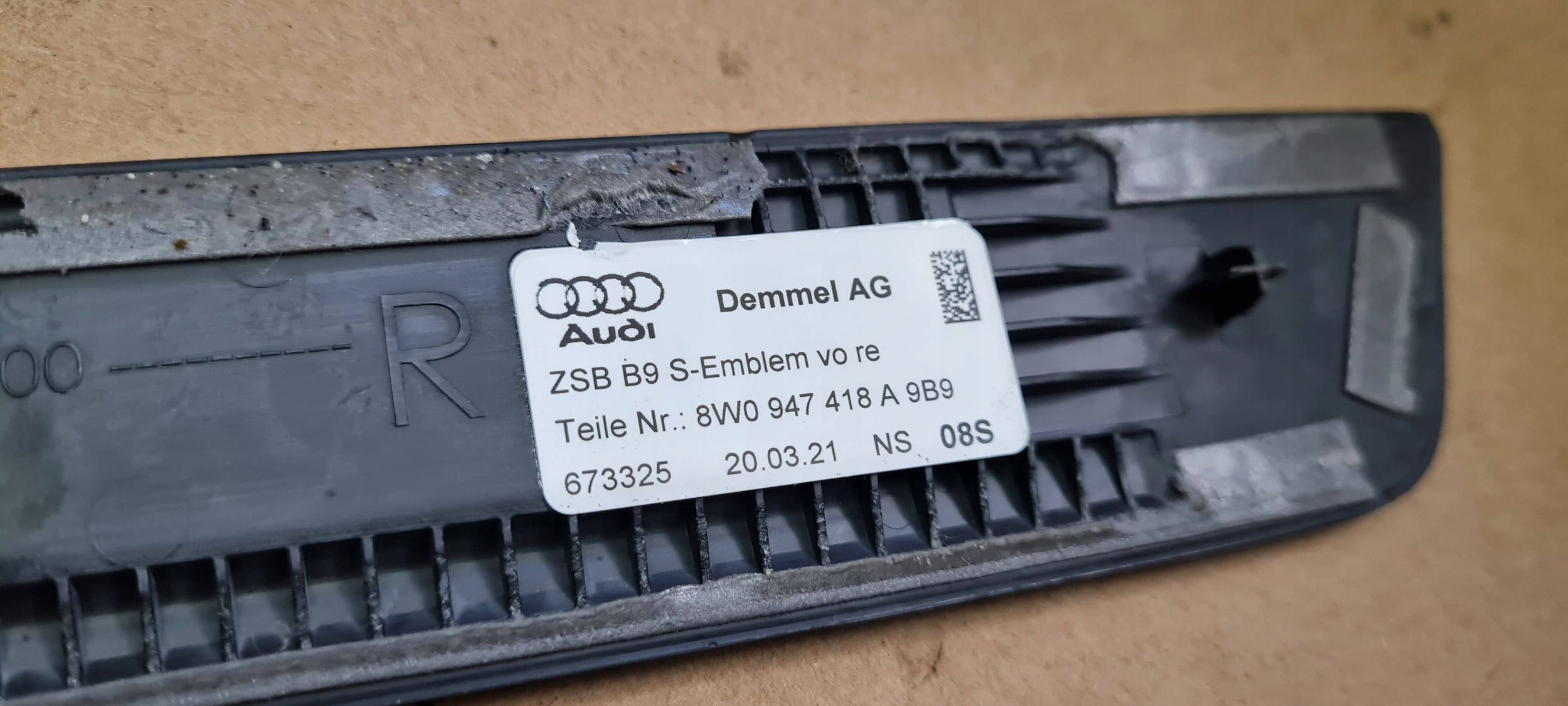 A5 8W S5 LIFT moulding LED cap threshold right front 8W0947418A A4 B9 8W