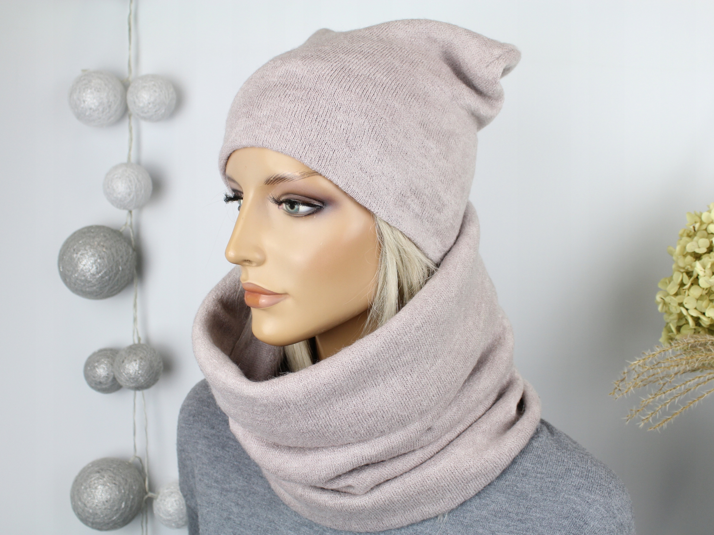 KOMPLET DAMSKI CZAPKA DAMSKA + KOMIN TUNEL CHUSTA