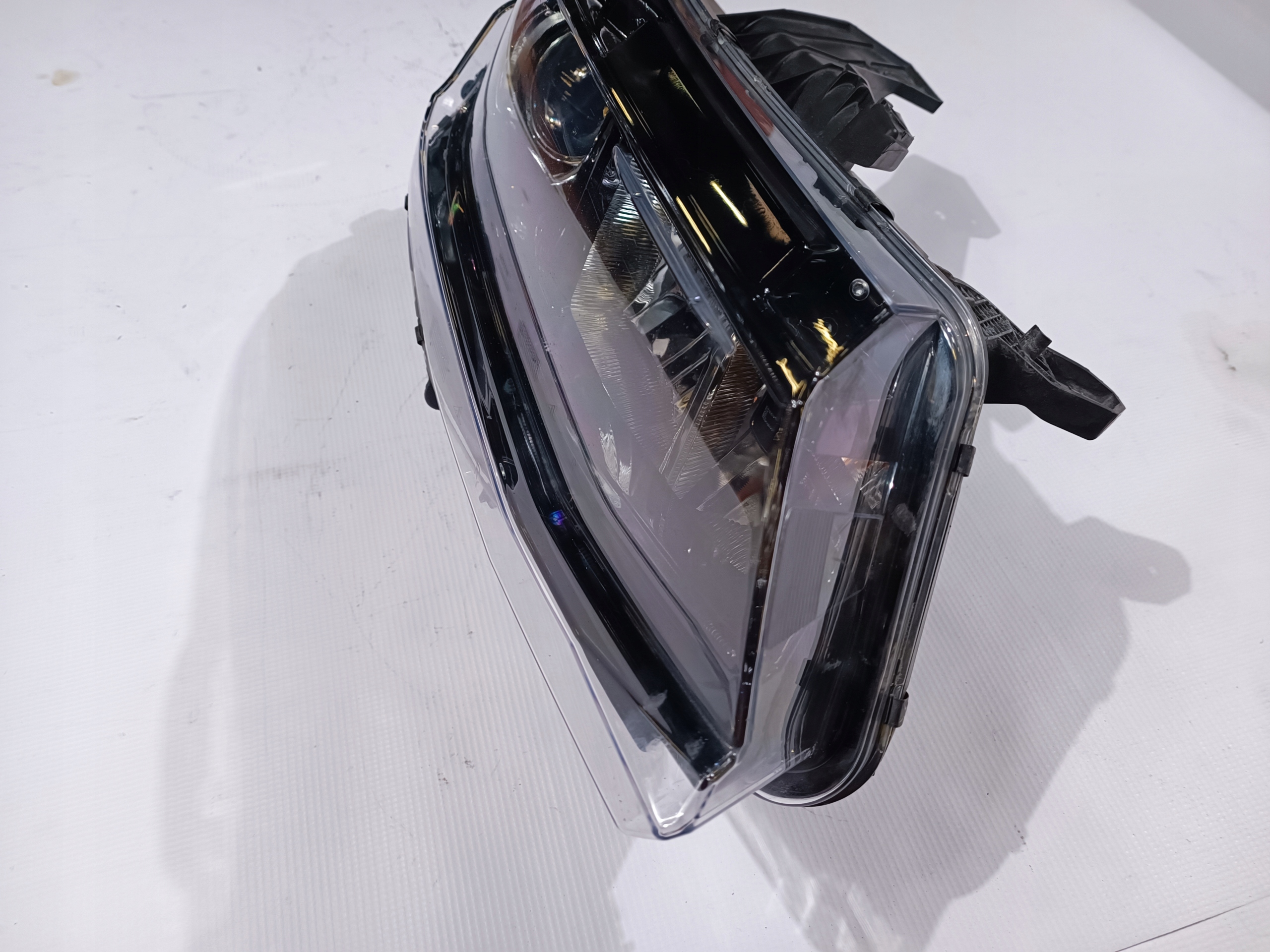 light front front right Chevrolet Camaro 2016