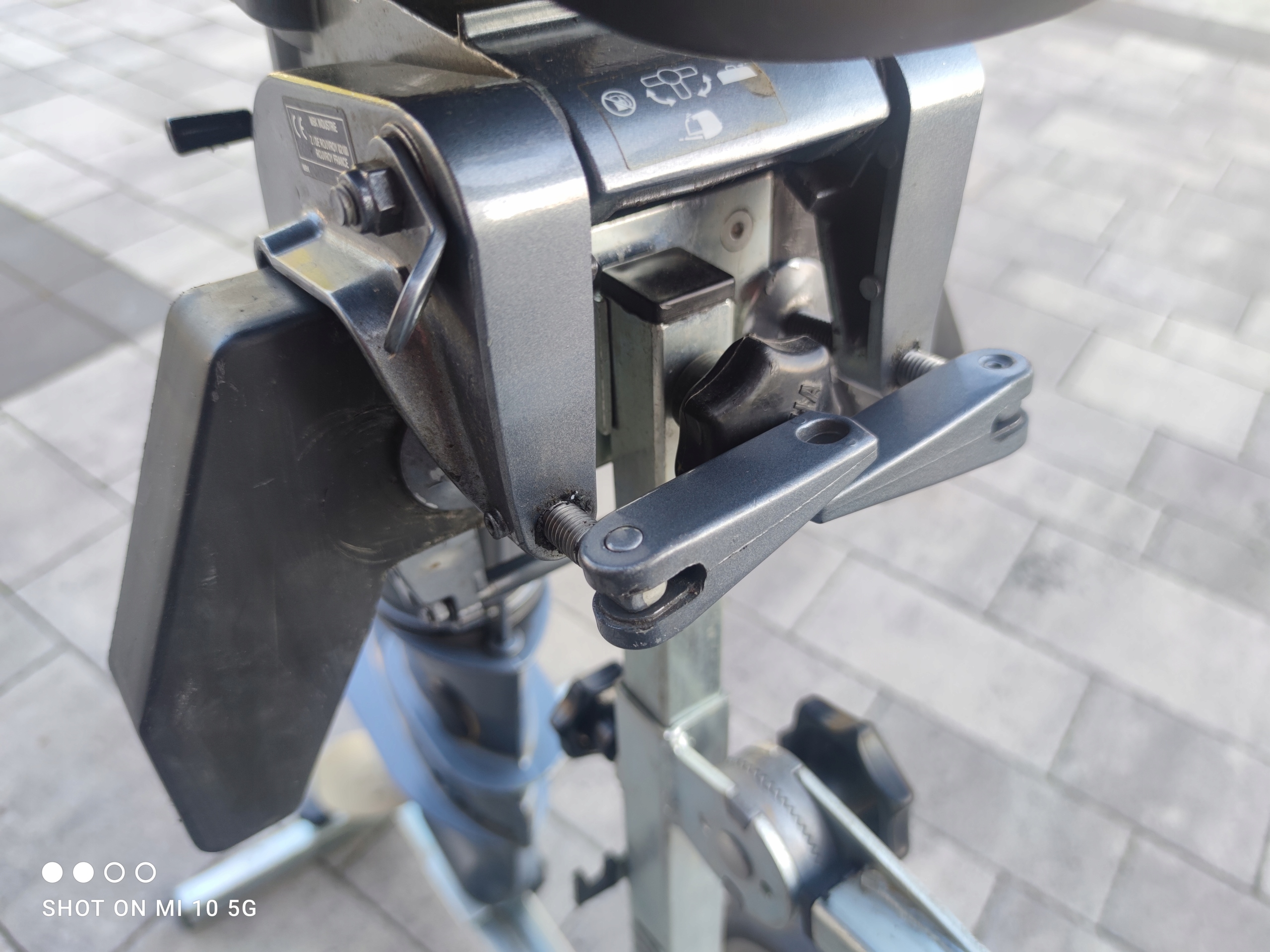 BLOKADA SILNIKA ZABURTOWEGO ZABEZPIECZENIE Waga 1 kg