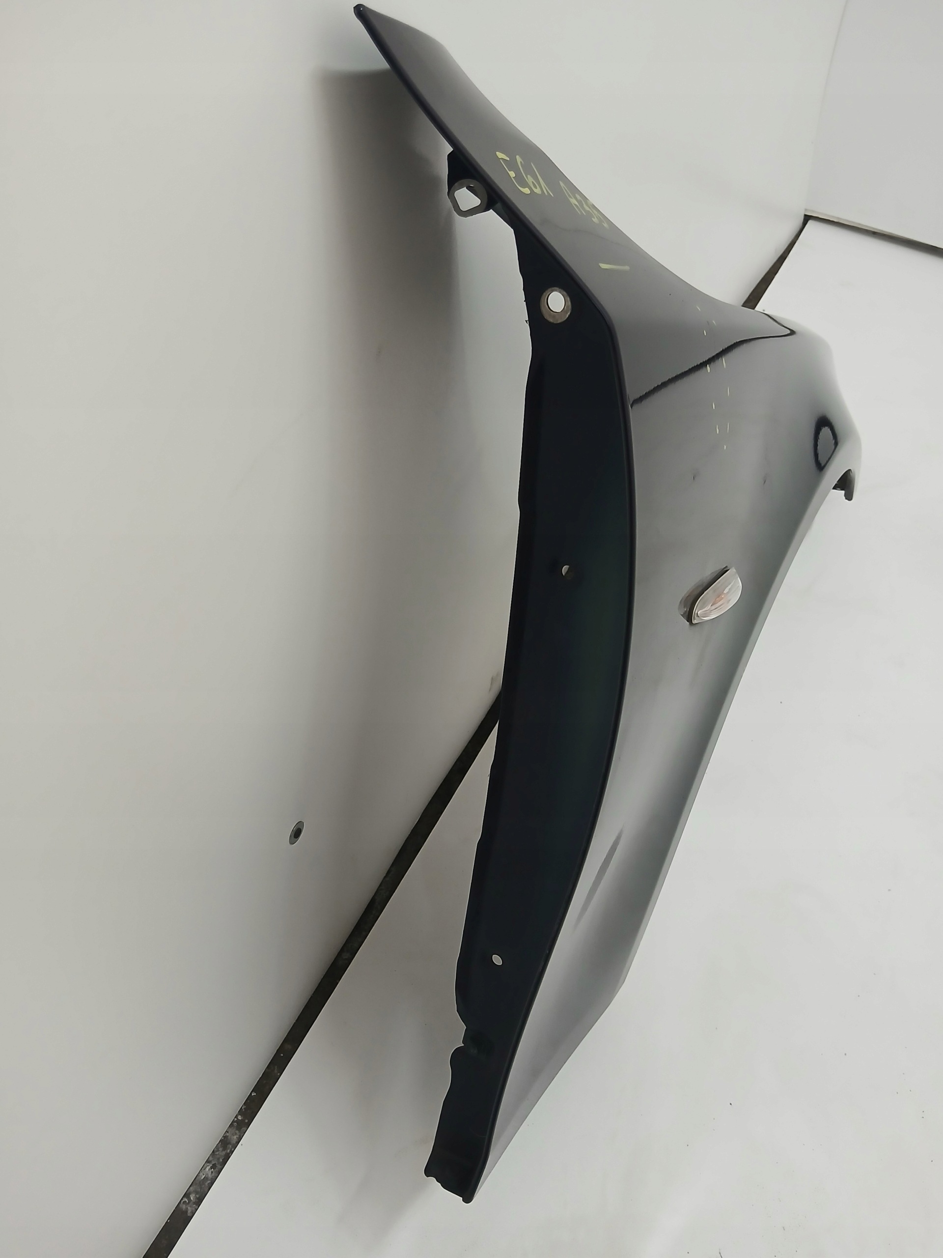 fender right front BMW E60 MONACOBLAU A35/5