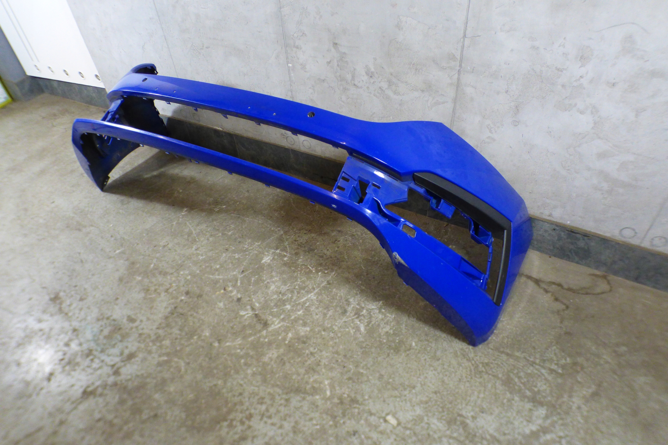 bumper front 5E3807221 st.BDB SKODA OCTAVIA IV 4