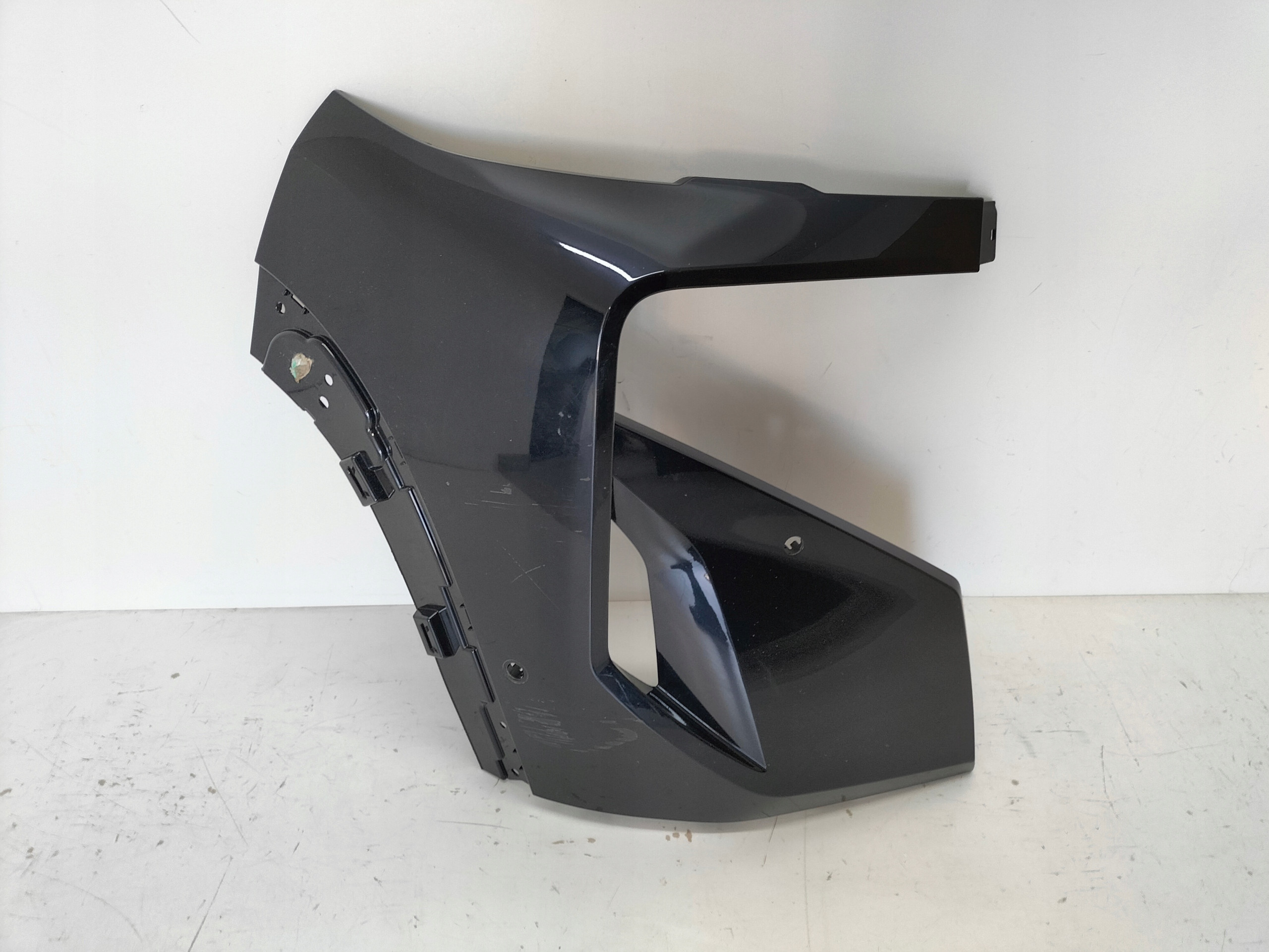 bumper corner front front right BMW XM G09 22
