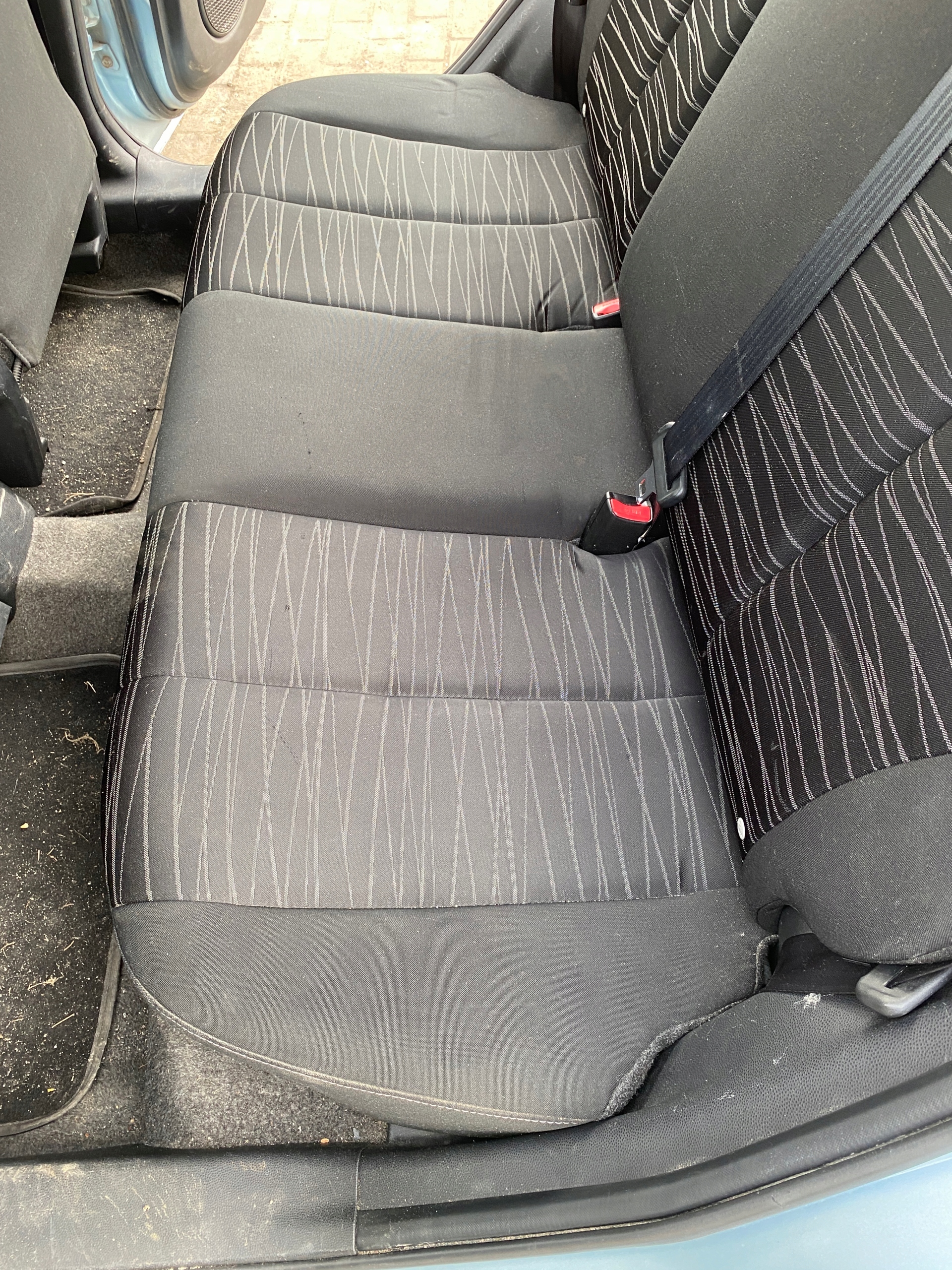 Mazda 2 II 07-15 Sitz hinten heck