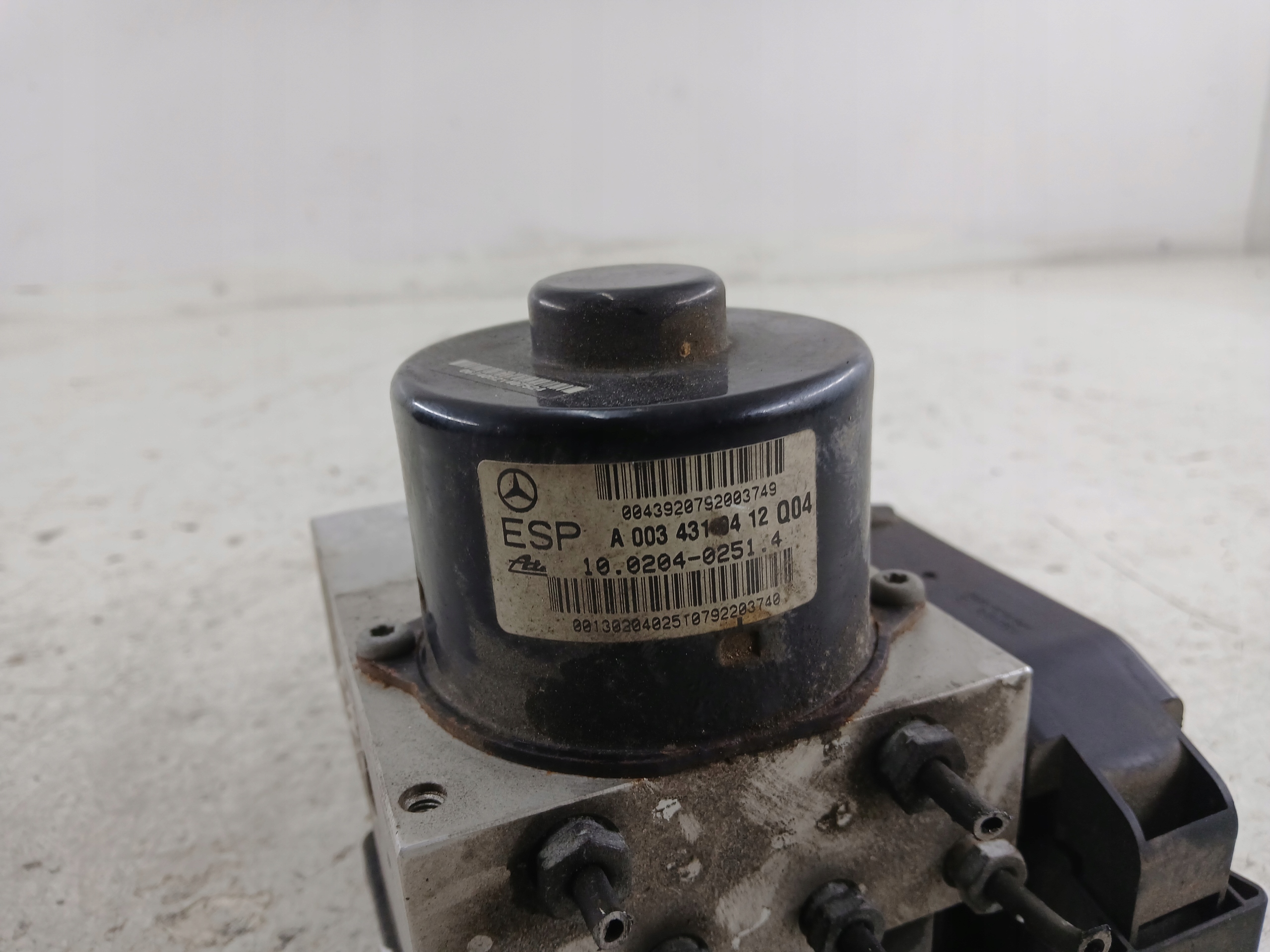 pump control unit ABS MERCEDES W203 A0034319412 A2095450232 02-05
