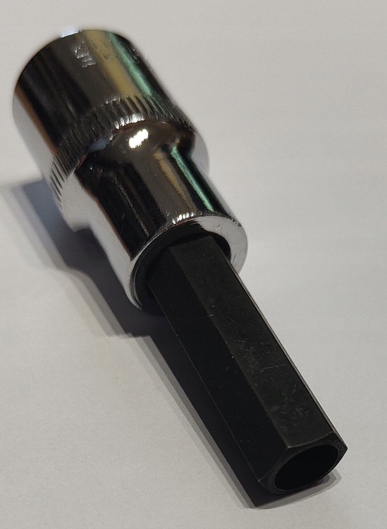 Klucz do wtryskiwaczy common rail 10mm z otworem Kod producenta AST13064