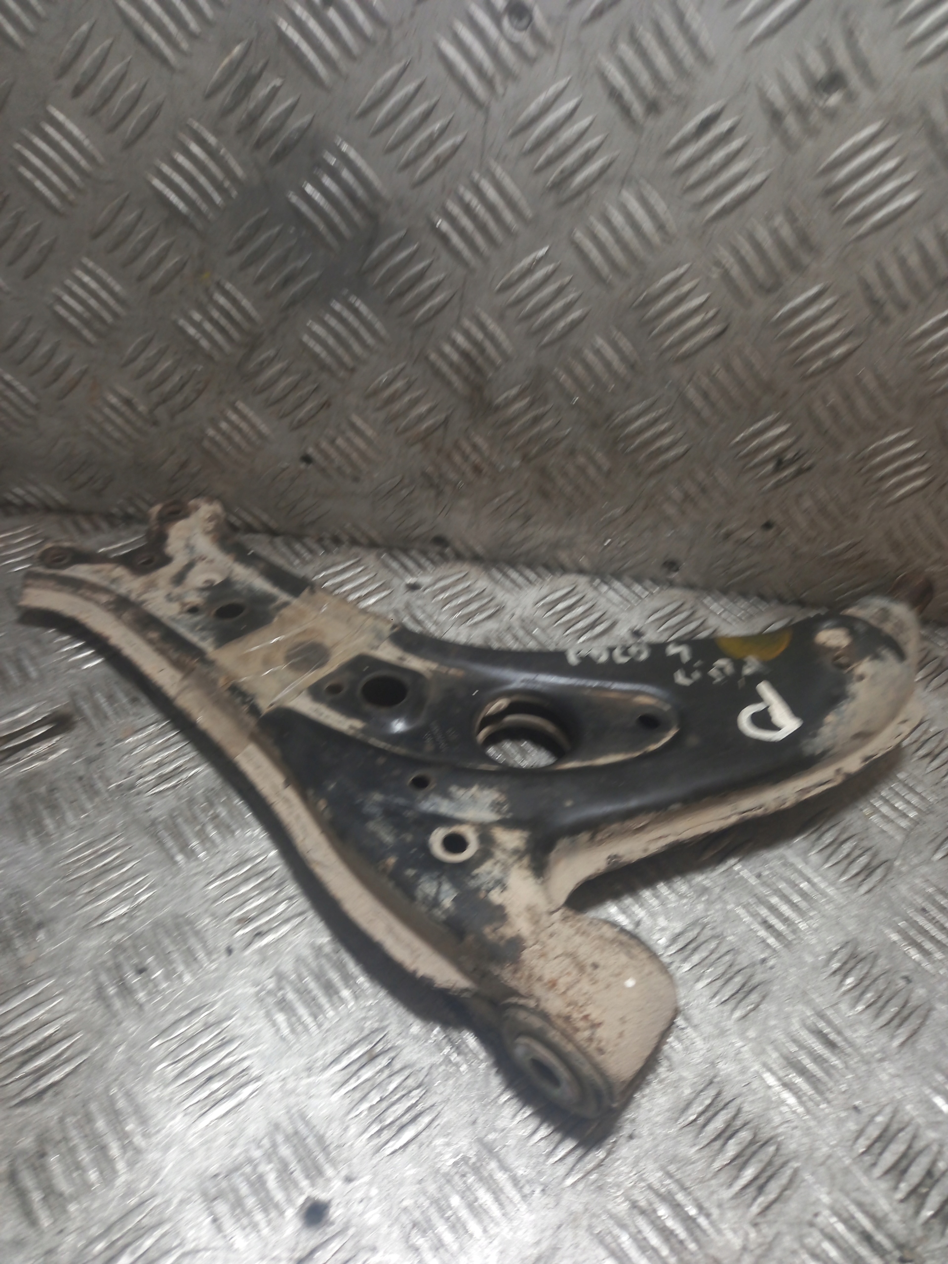 arm right front VOLKSWAGEN POLO 4 600407158C