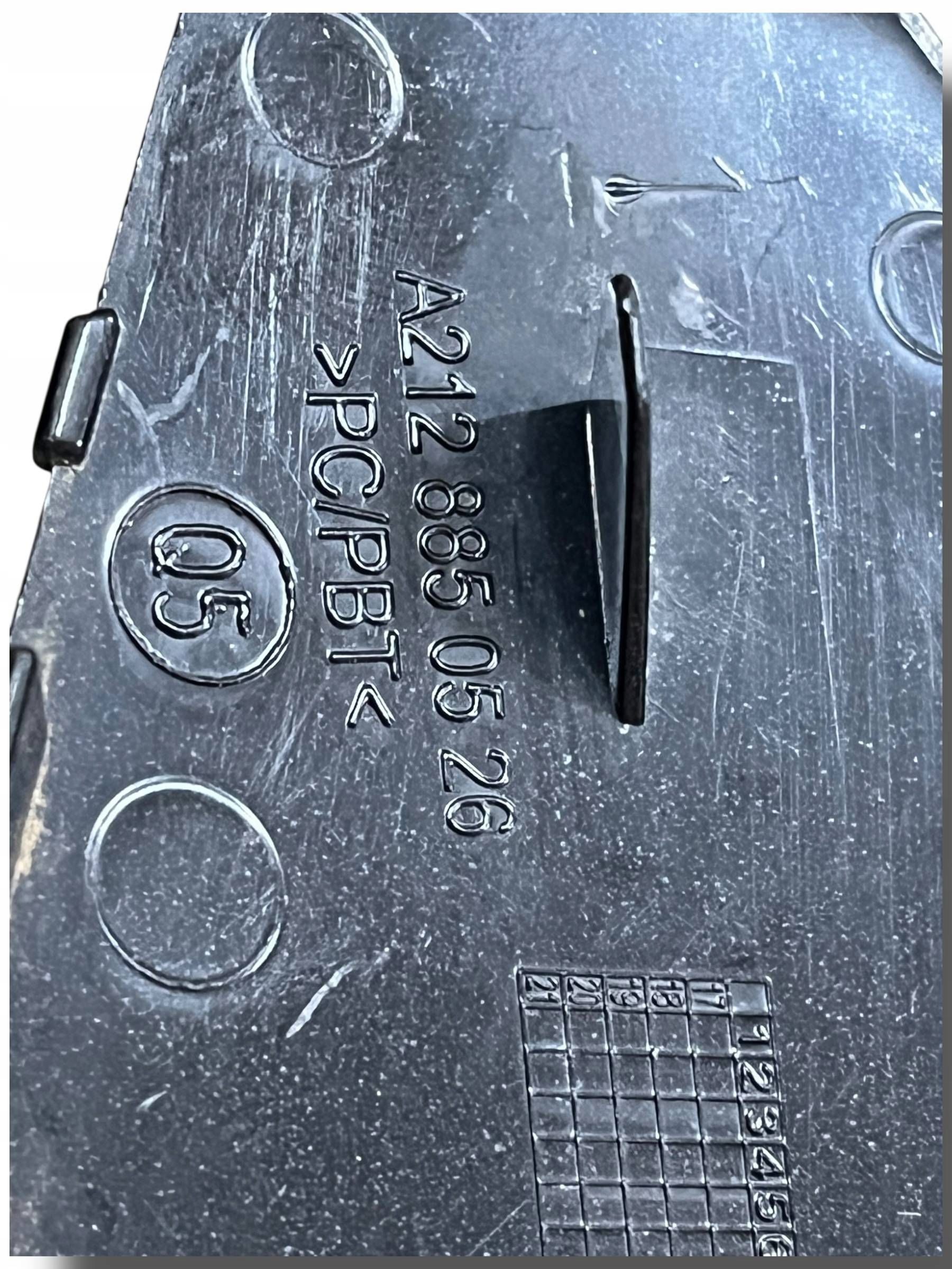 MERCEDES E KLASA W212 towing hook cap bumper front A2128850526 !J