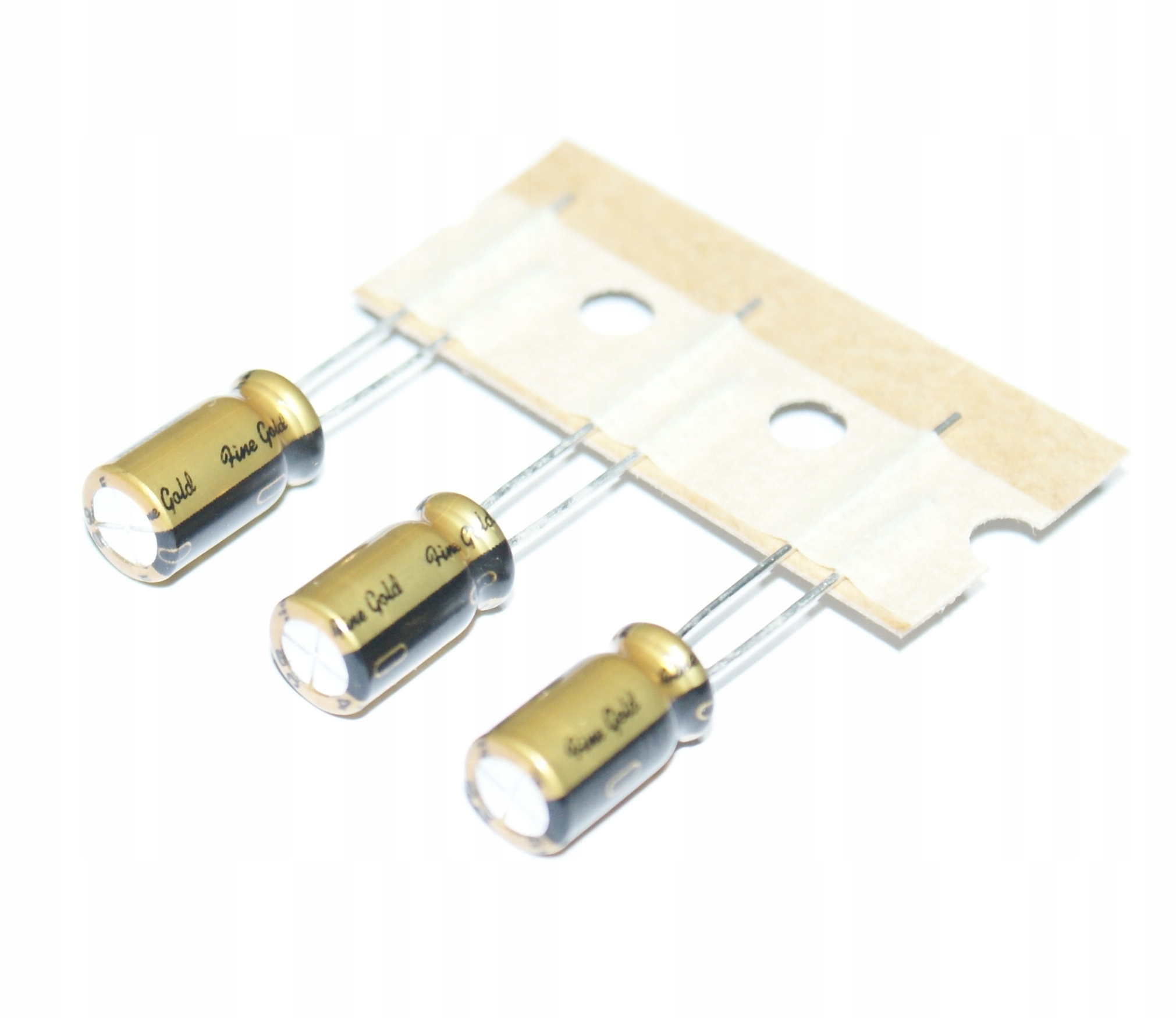 

Audiofilski Nichicon Fg 33uF/25V - 3 szt. (#632)