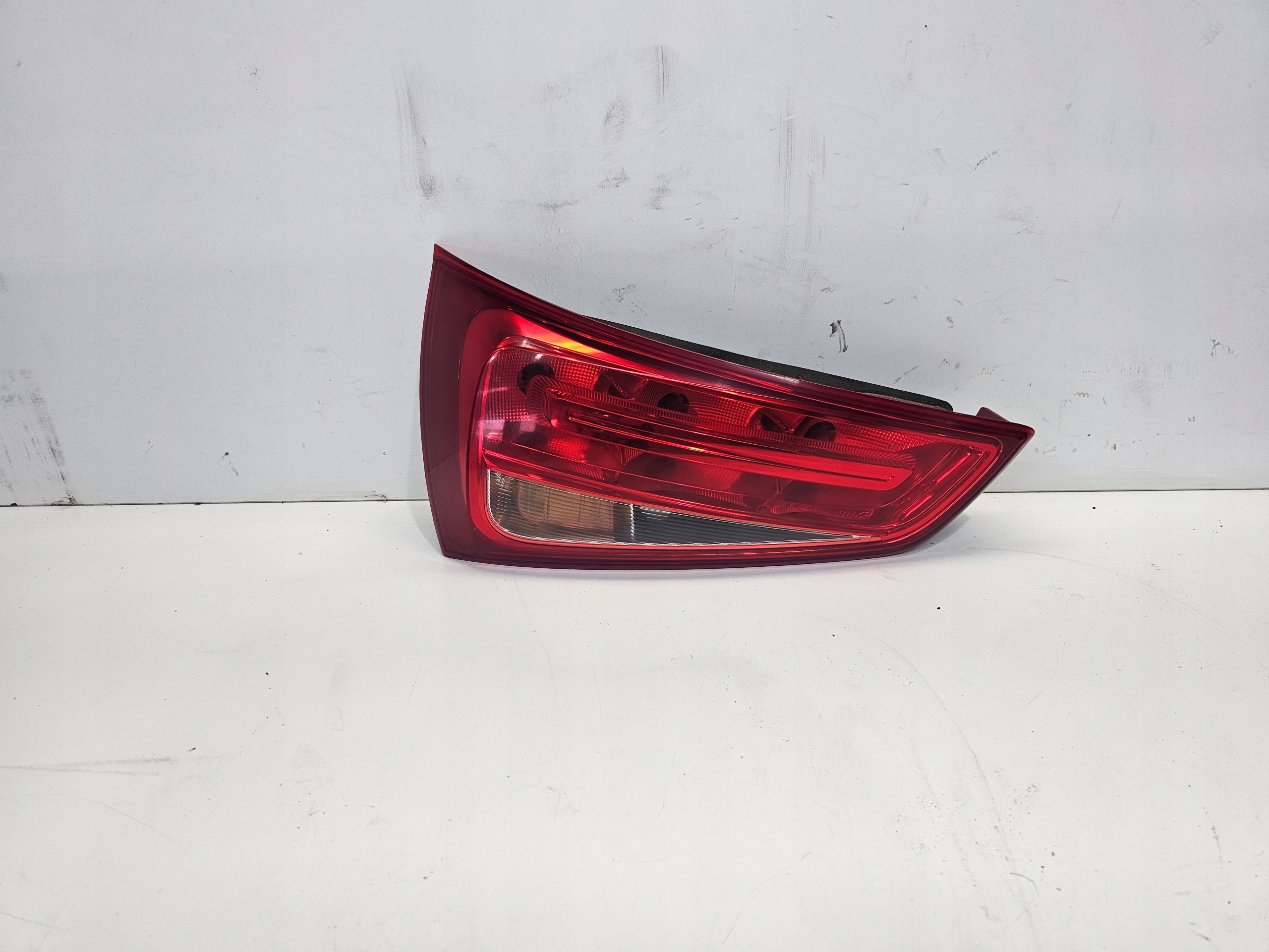 light left rear part to the bonnet AUDI A1 8X3 8X0945093D