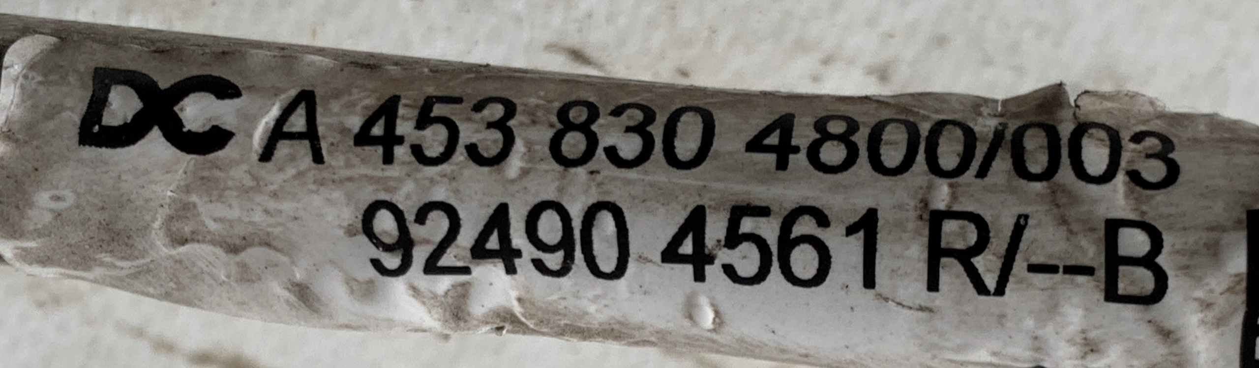 vedení klimatizaci RENAULT TWINGO III 924904561R