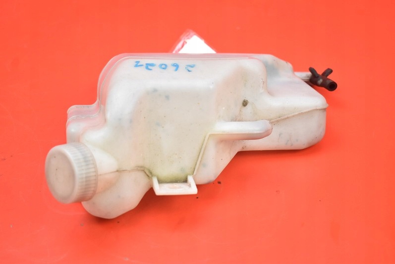 washer fluid tank ISUZU N35 3.0 TDI 150 KM 13R