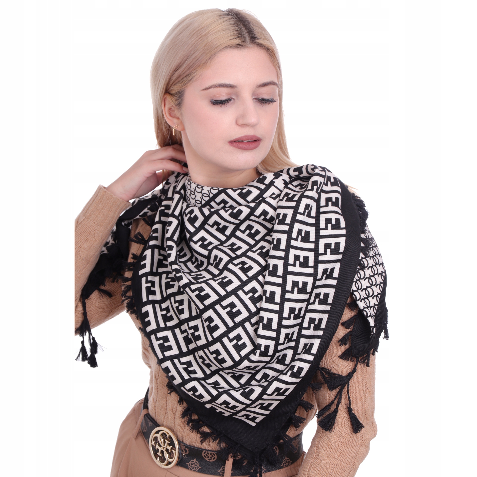 Chusta damska szal szalki szale Model 4729