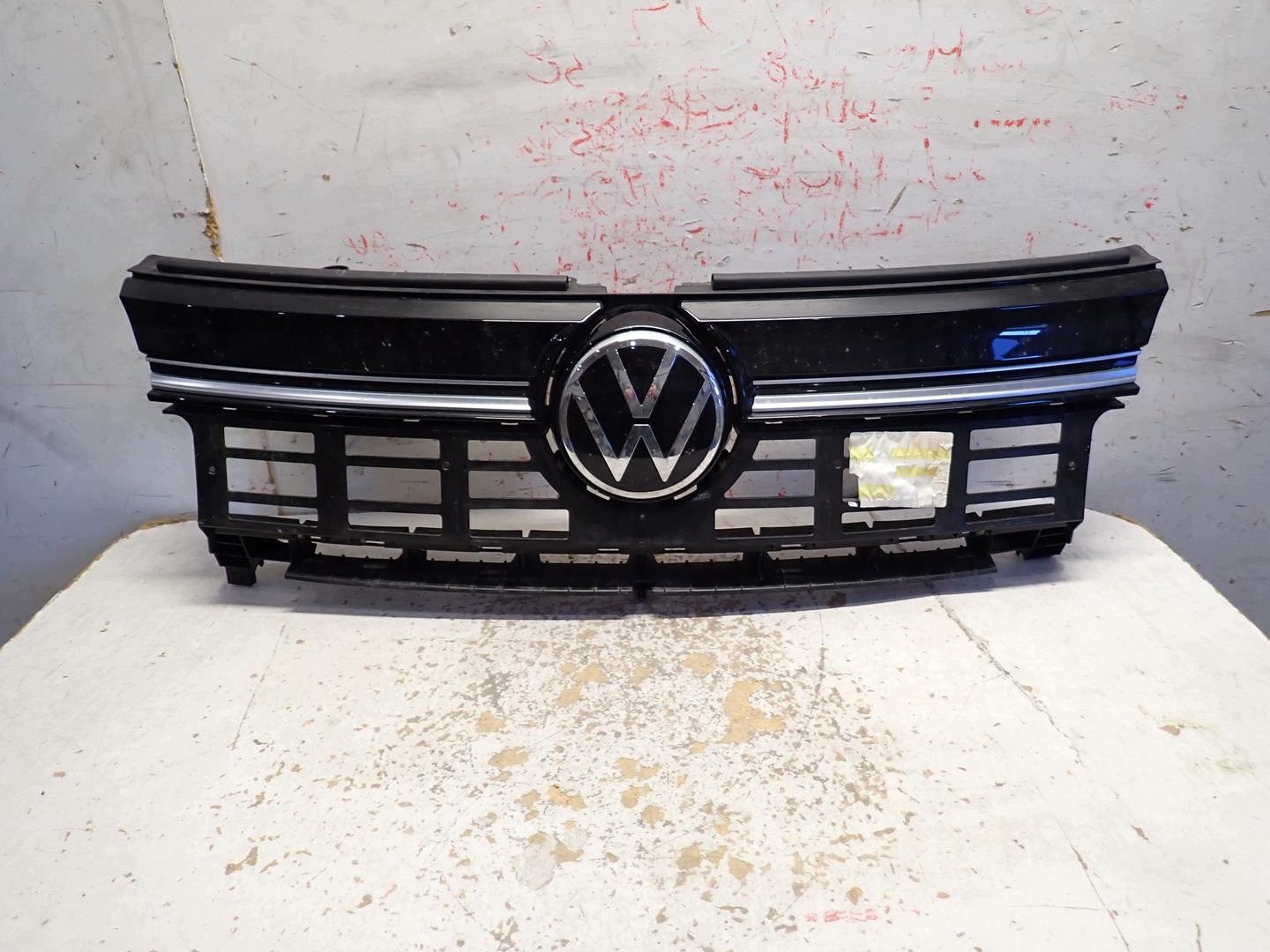 maska VW T7 2021- LED 7T0807381D