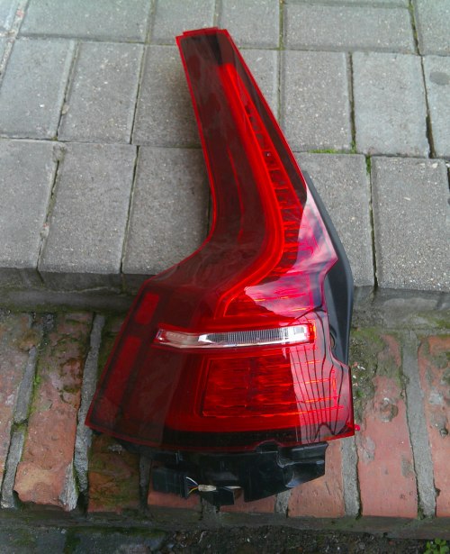 VOLVO V 60 V60 II 18- LED DIODA LEWA TYLNA LAMPA ORYGINAŁ 32291358