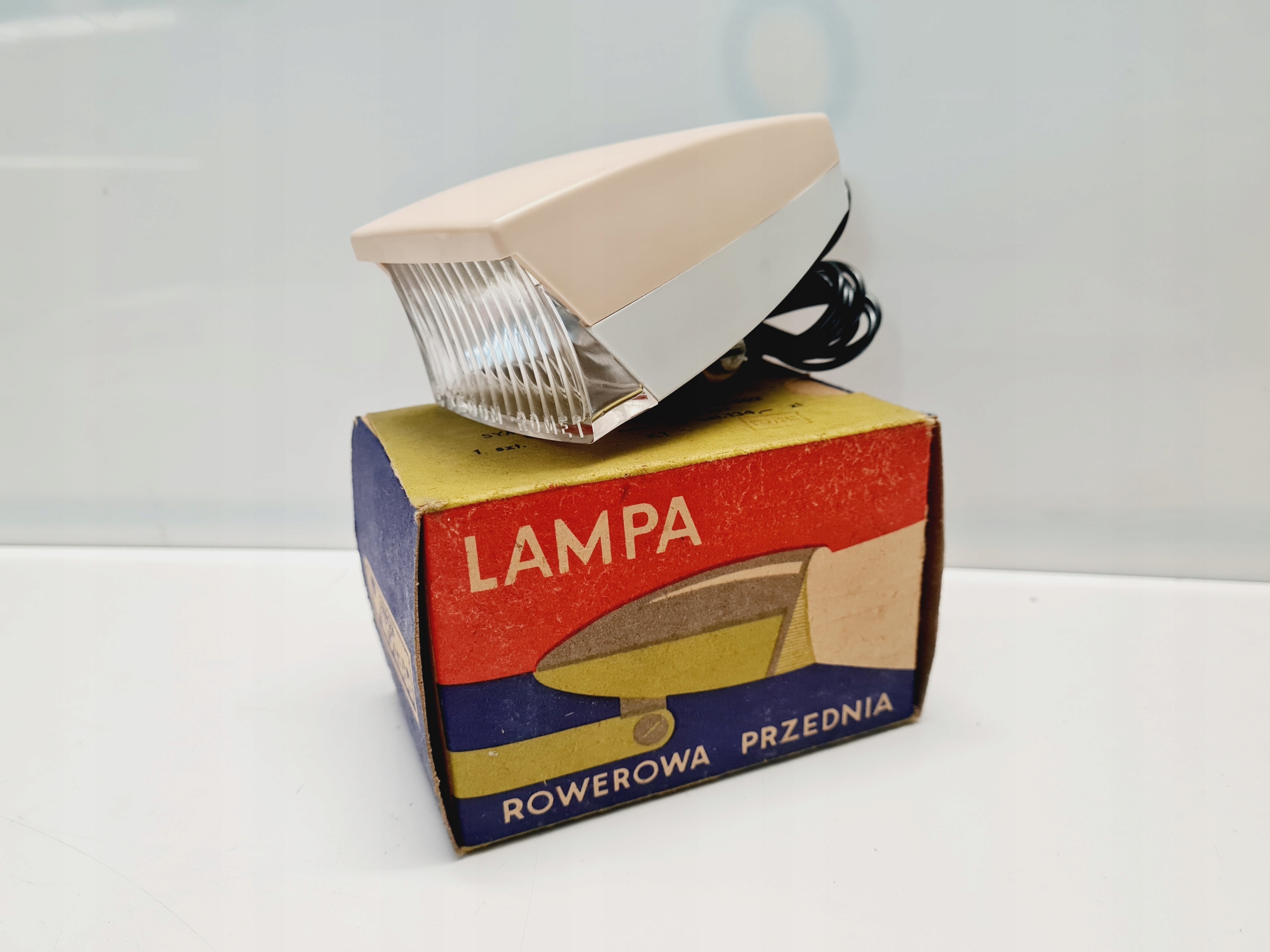 LAMPKA PRZÓD PREDOM NOWA ROWER ROMET WIGRY JUBILAT WAGANT Z PRL