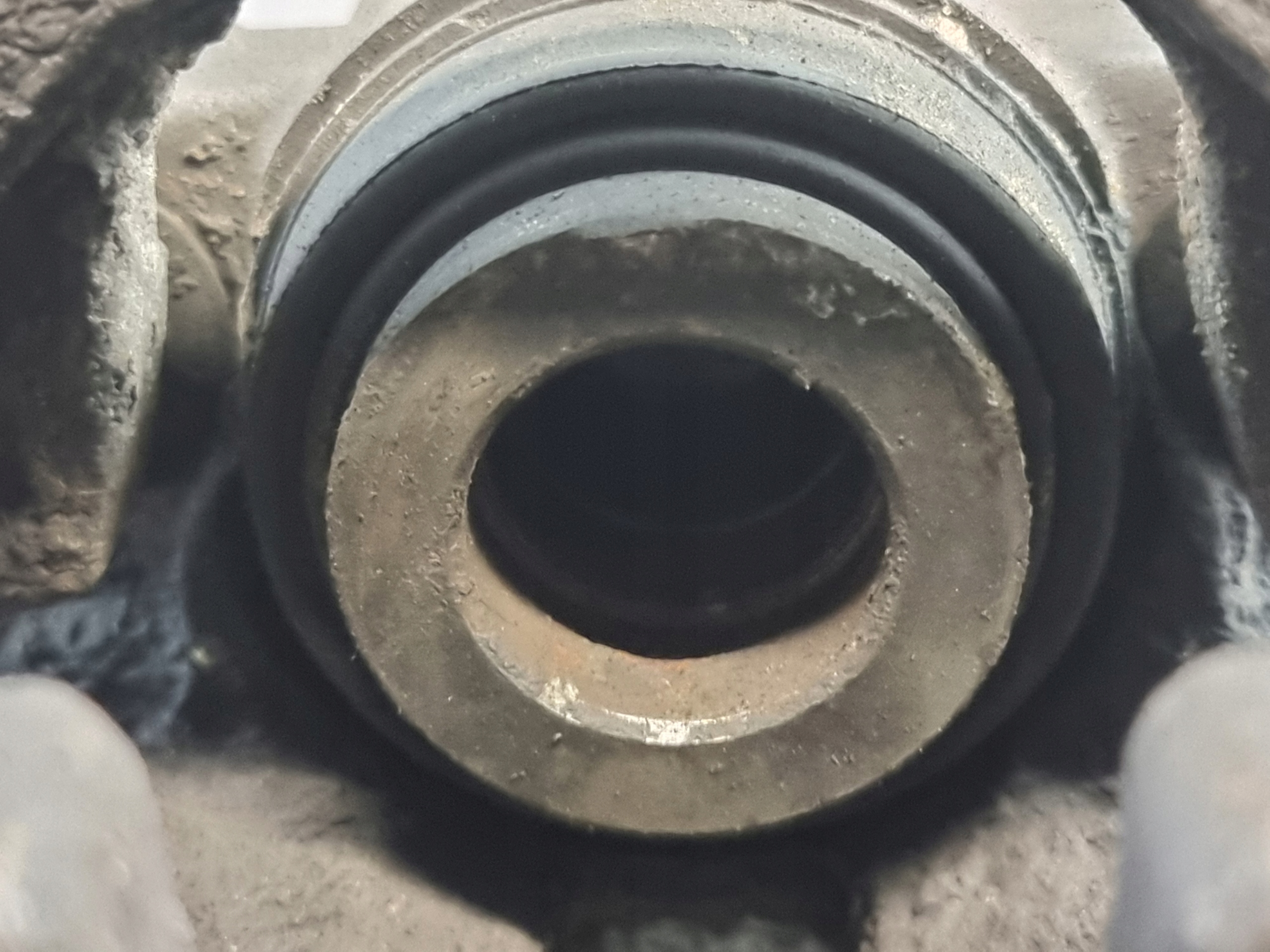caliper brake left rear part BMW 5 E60 2.5D