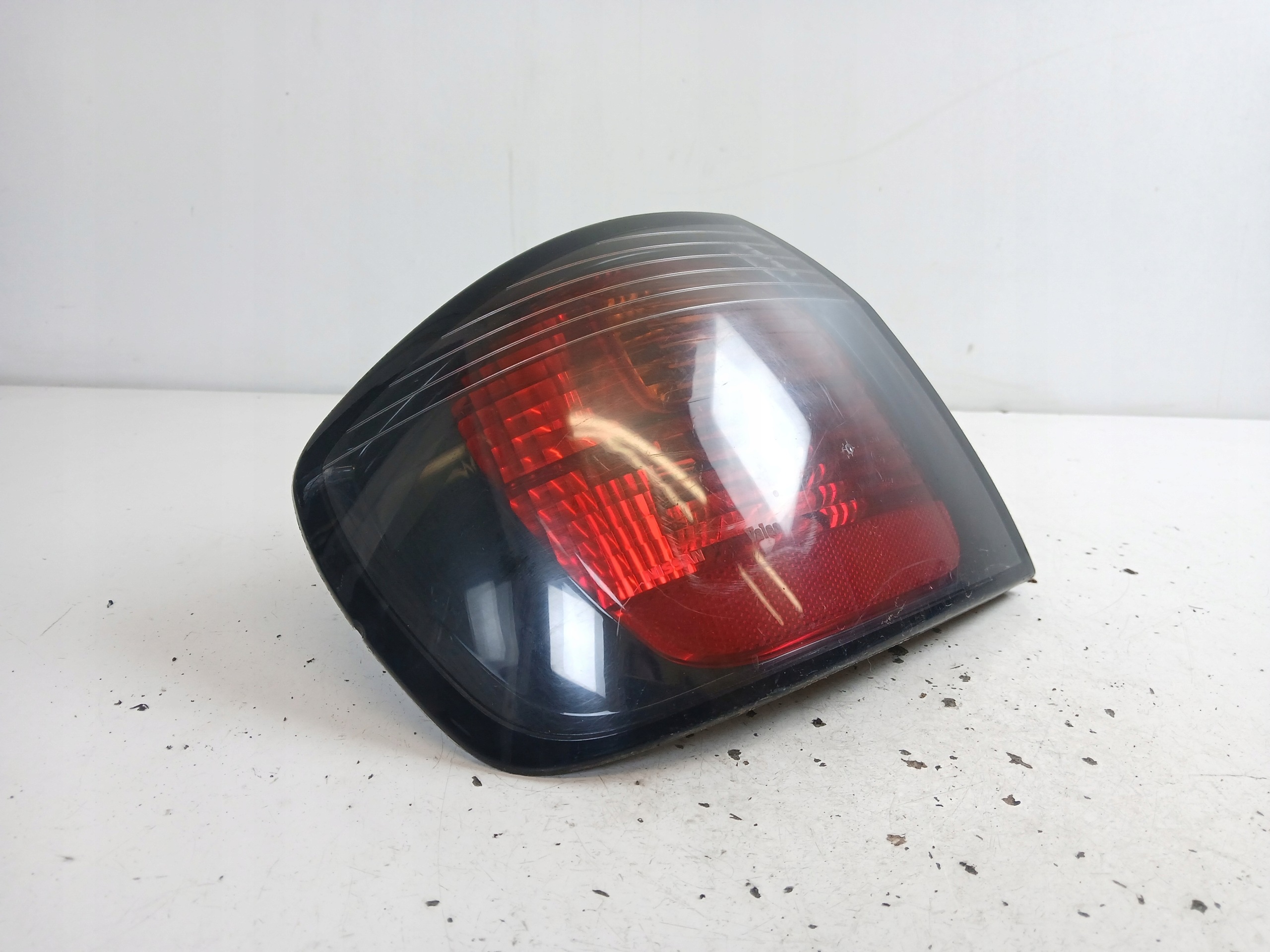 NISSAN PRIMERA P11 LIFT light left rear part