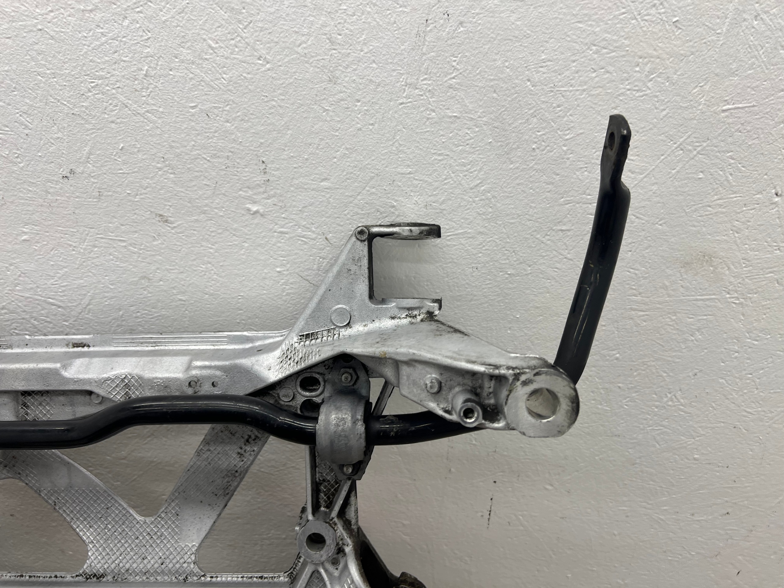 AUDI A3 8V VW GOLF VII subframe axle beam below engine LAWA sider 5Q0199369G