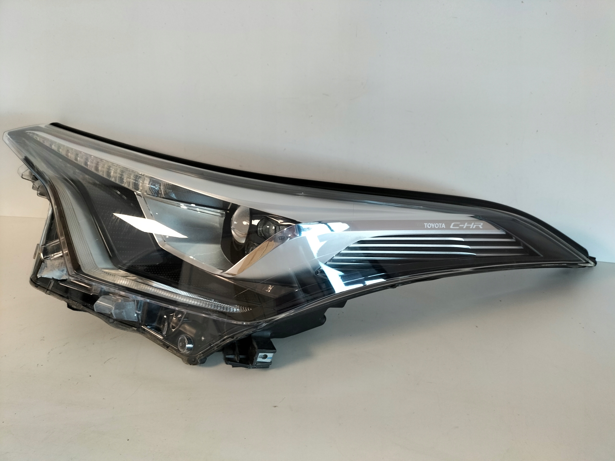 light front reflektor left TOYOTA CHR C-HR 16- FULL LED