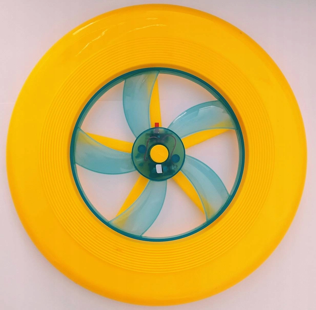 DLA DZIECI LATAJĄCY TALERZ FRISBEE DYSK LED ŚWIECI Rodzaj dysk