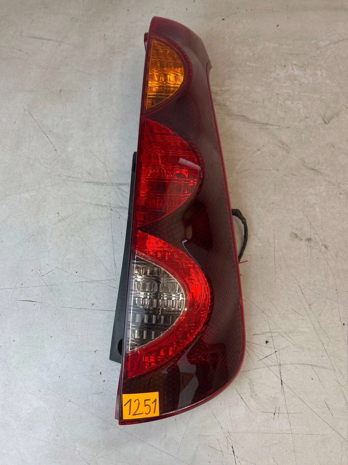 light rear part rear right Nissan Note E11 lift