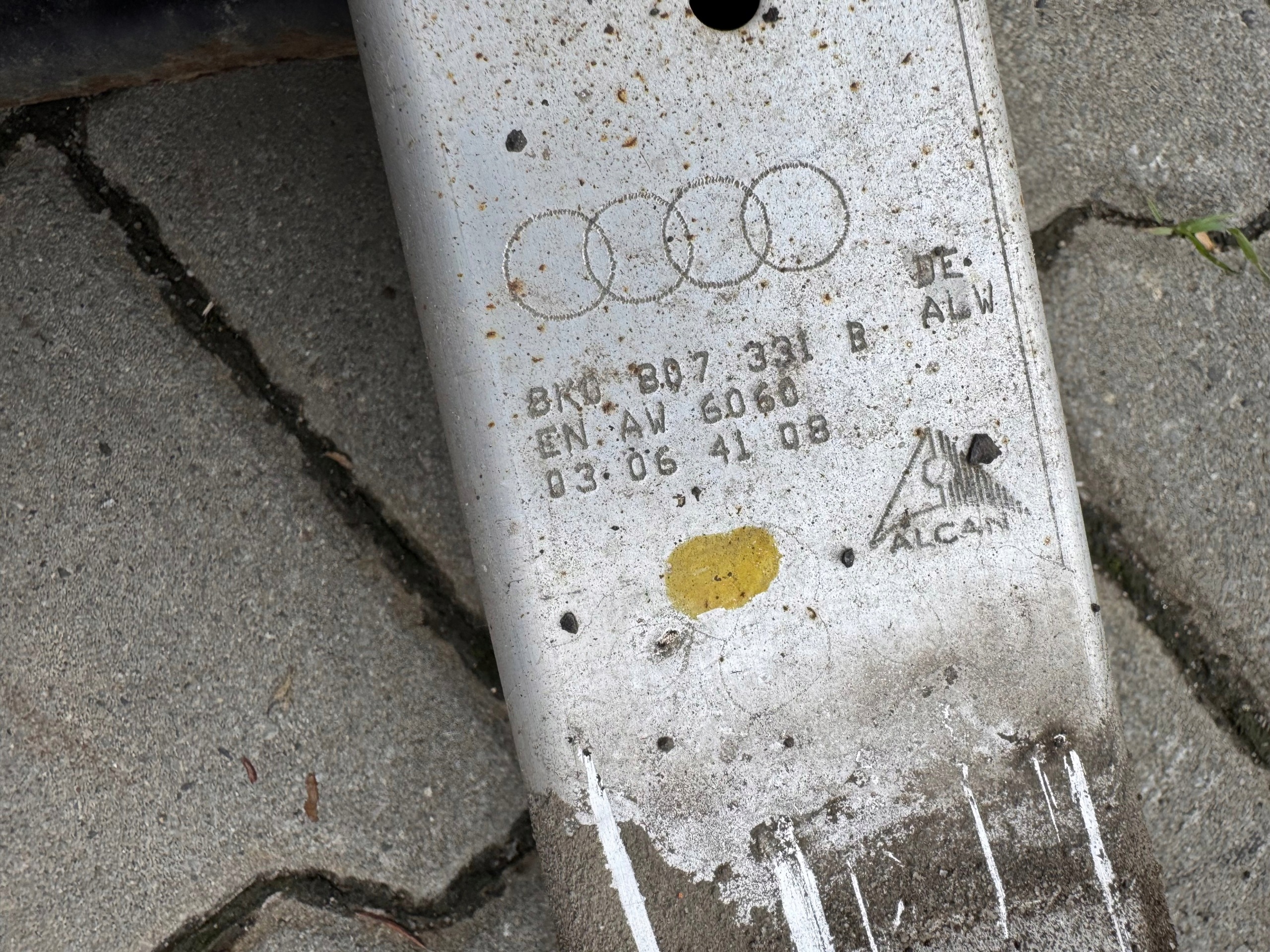 AUDI A4 B8 A5 8T LIFT bumper support rear part 8T0807313 8K0807331B 8K0807332A