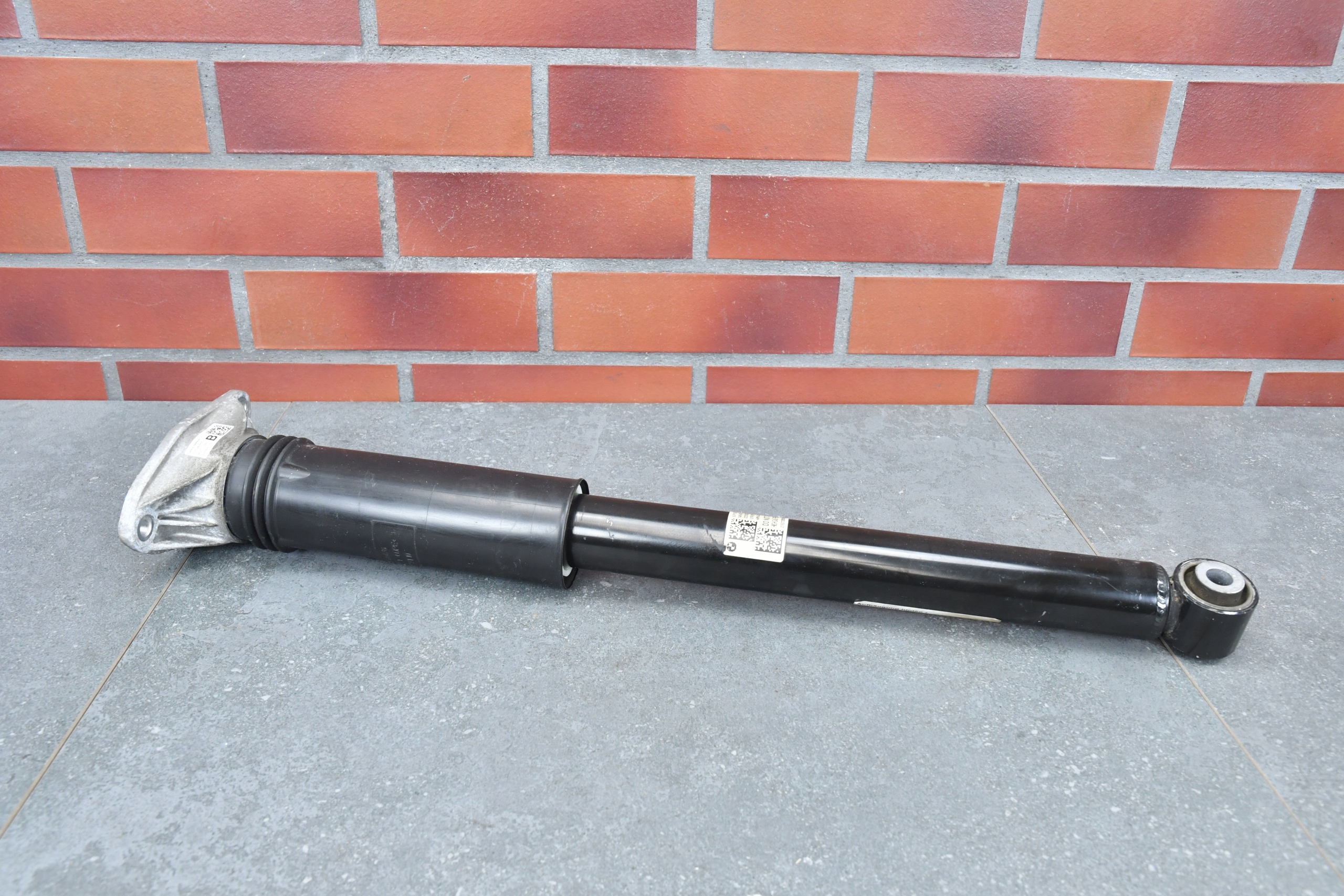 shock absorber left right rear part rear BMW X1 U11 6896348
