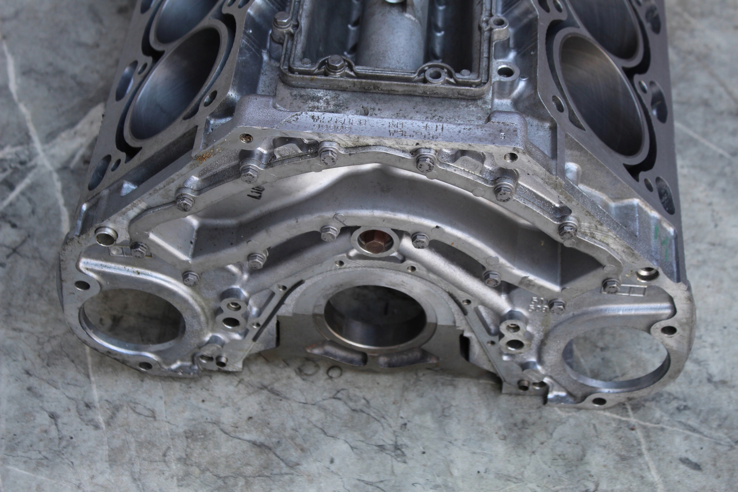 BLOK SILNIKA BMW N62B48 4.8B V8 E60 E61 E63 E64 E65 E66 X5 E53 X5 E70 Producent części BMW OE