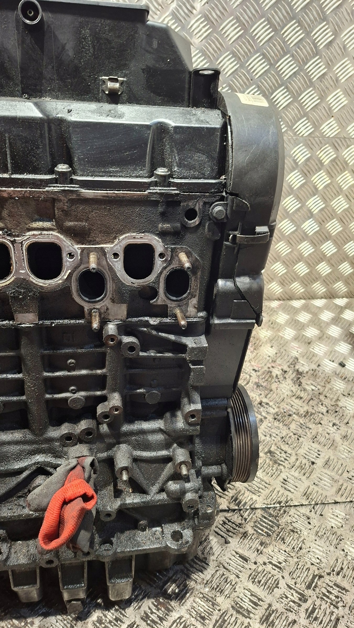 engine pillar Z WTRYSKAMI VW TOURAN and 1.9TDI BLS