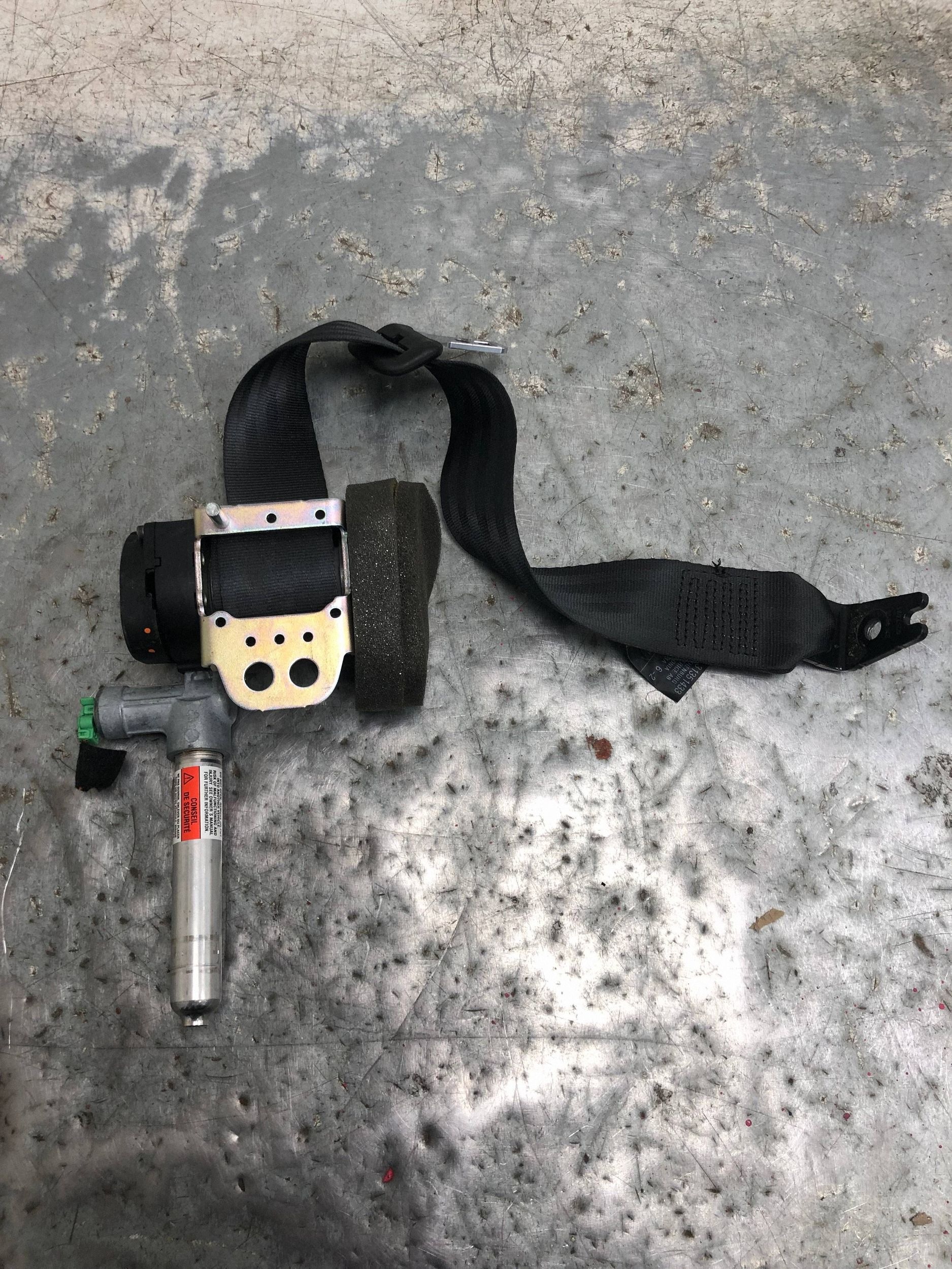 Gurten Sicherheits Spanner links heck VOLVO C30 LIFT 31351433