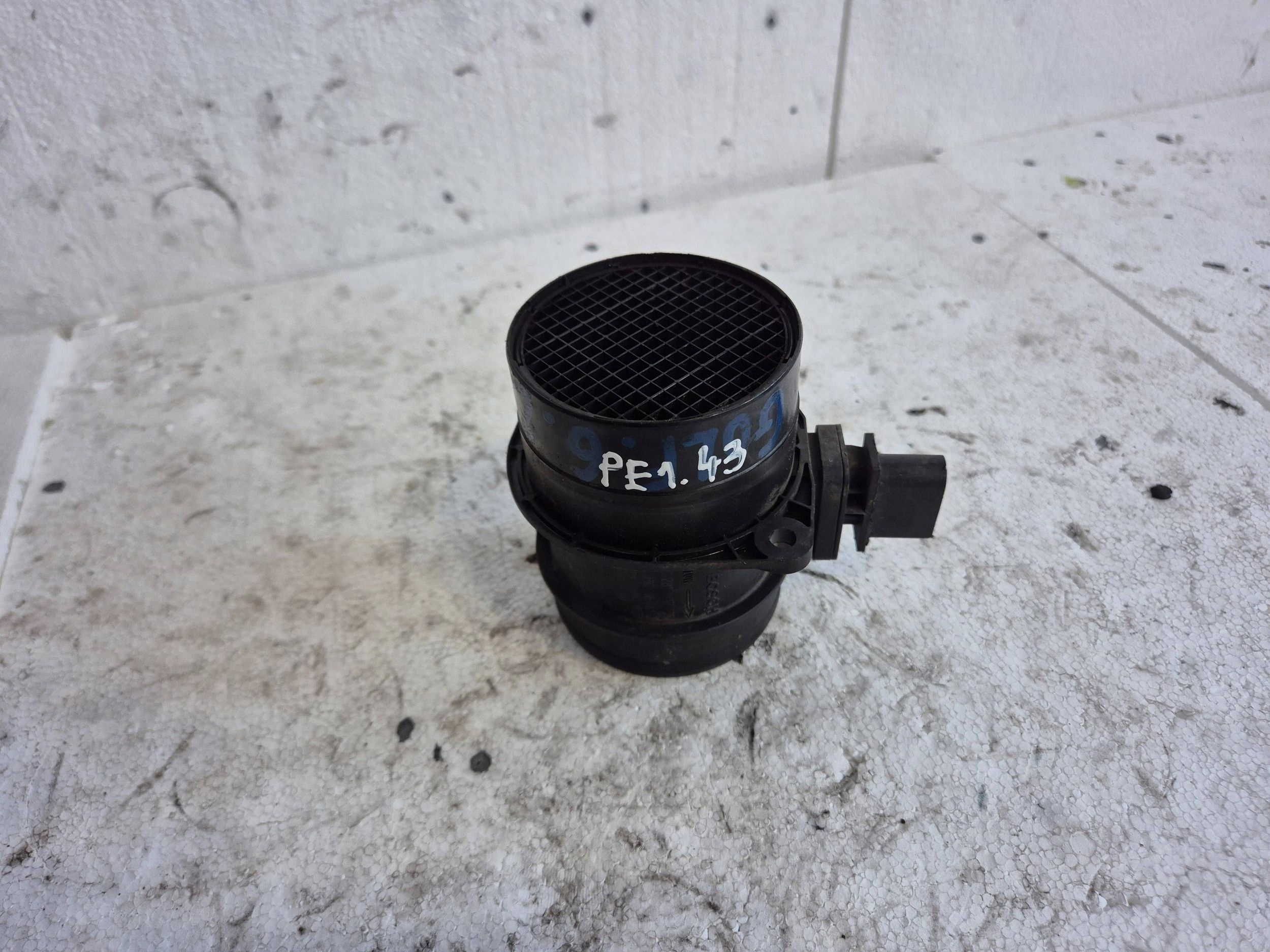 flow meter 0281002735 / 03G906461 Vw Passat B6