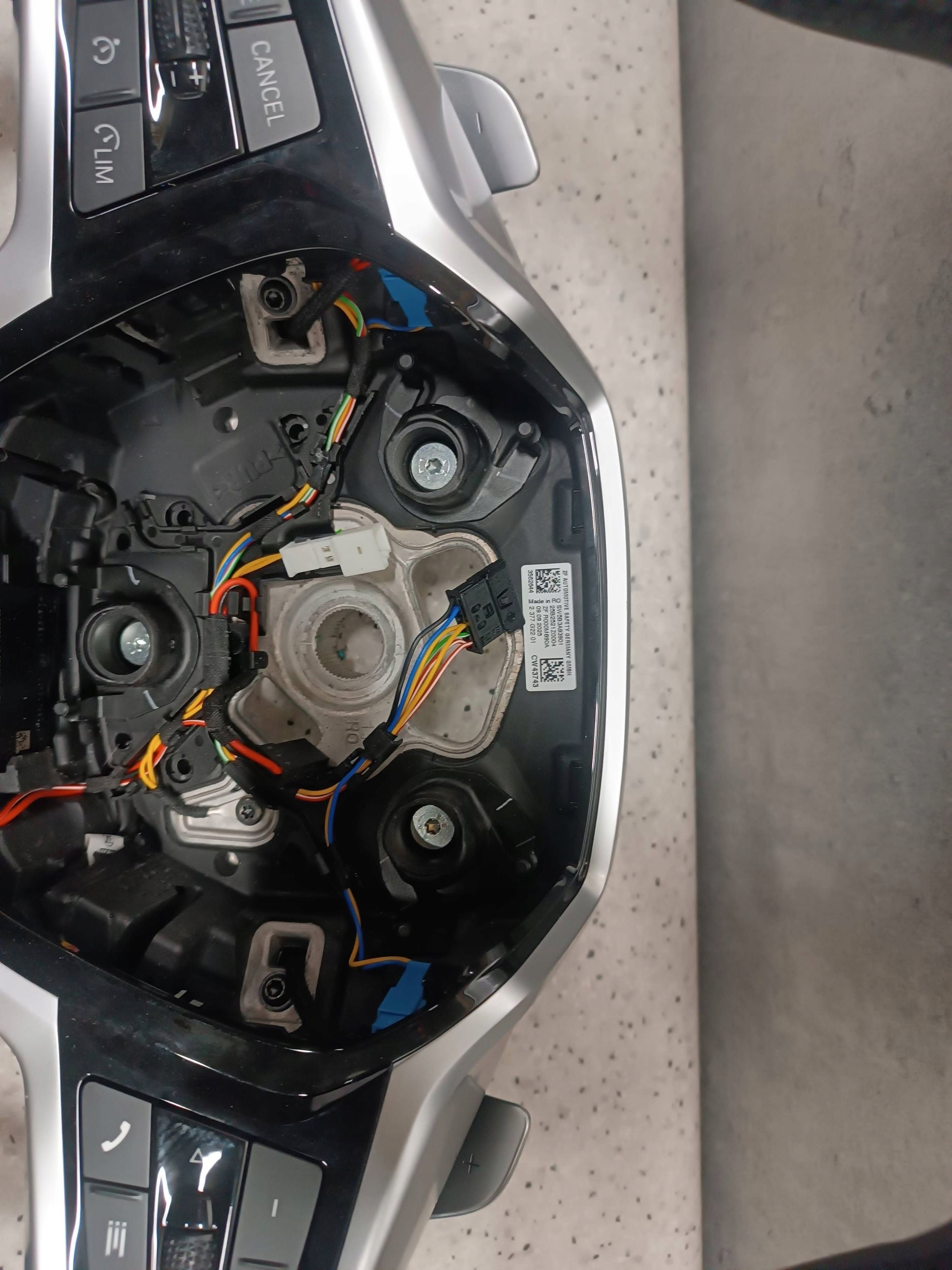 руль новый BMW 4 G22