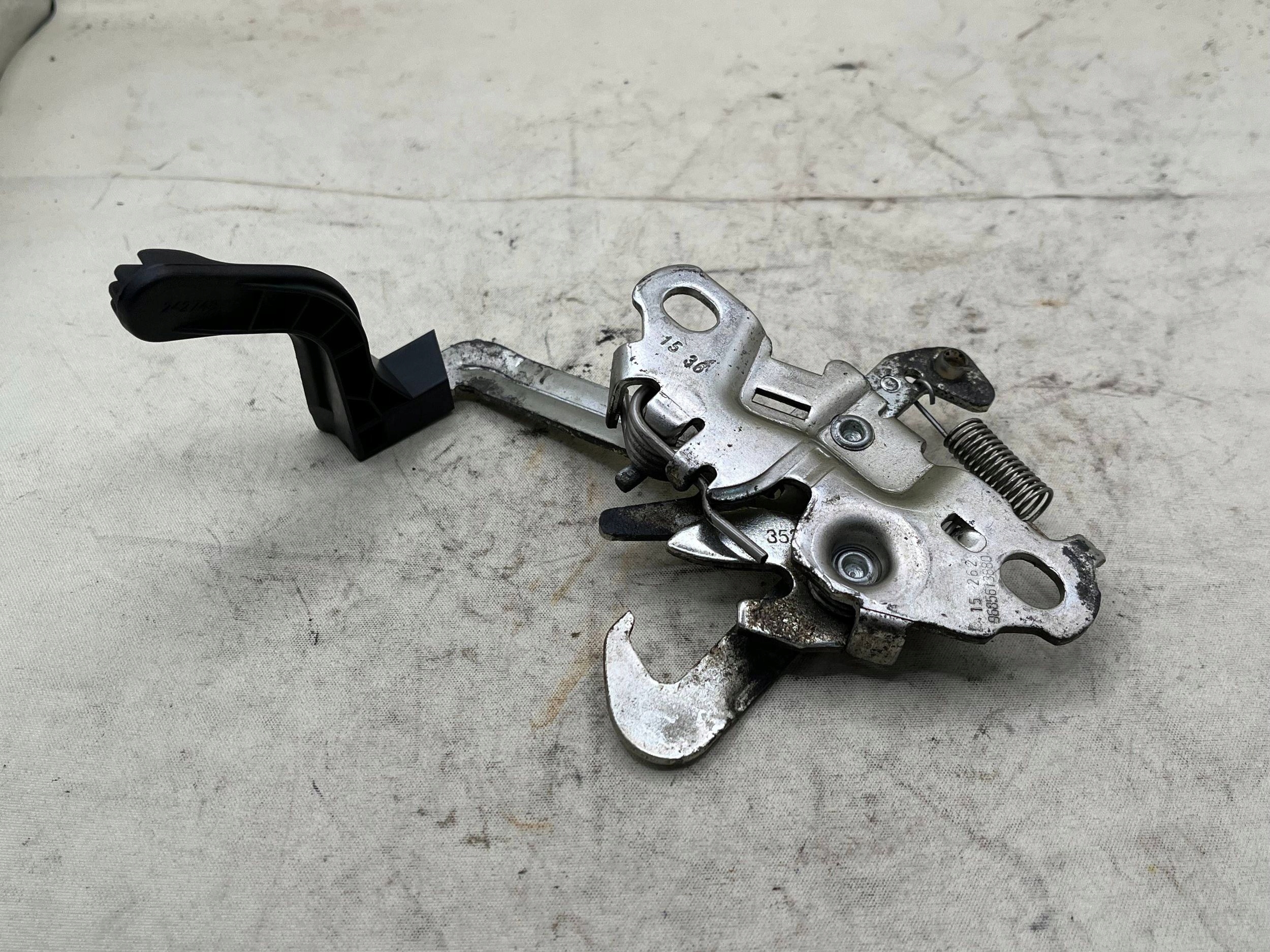 bonnet latch lock PEUGEOT 3008 Sport Pack 7934E9 !J