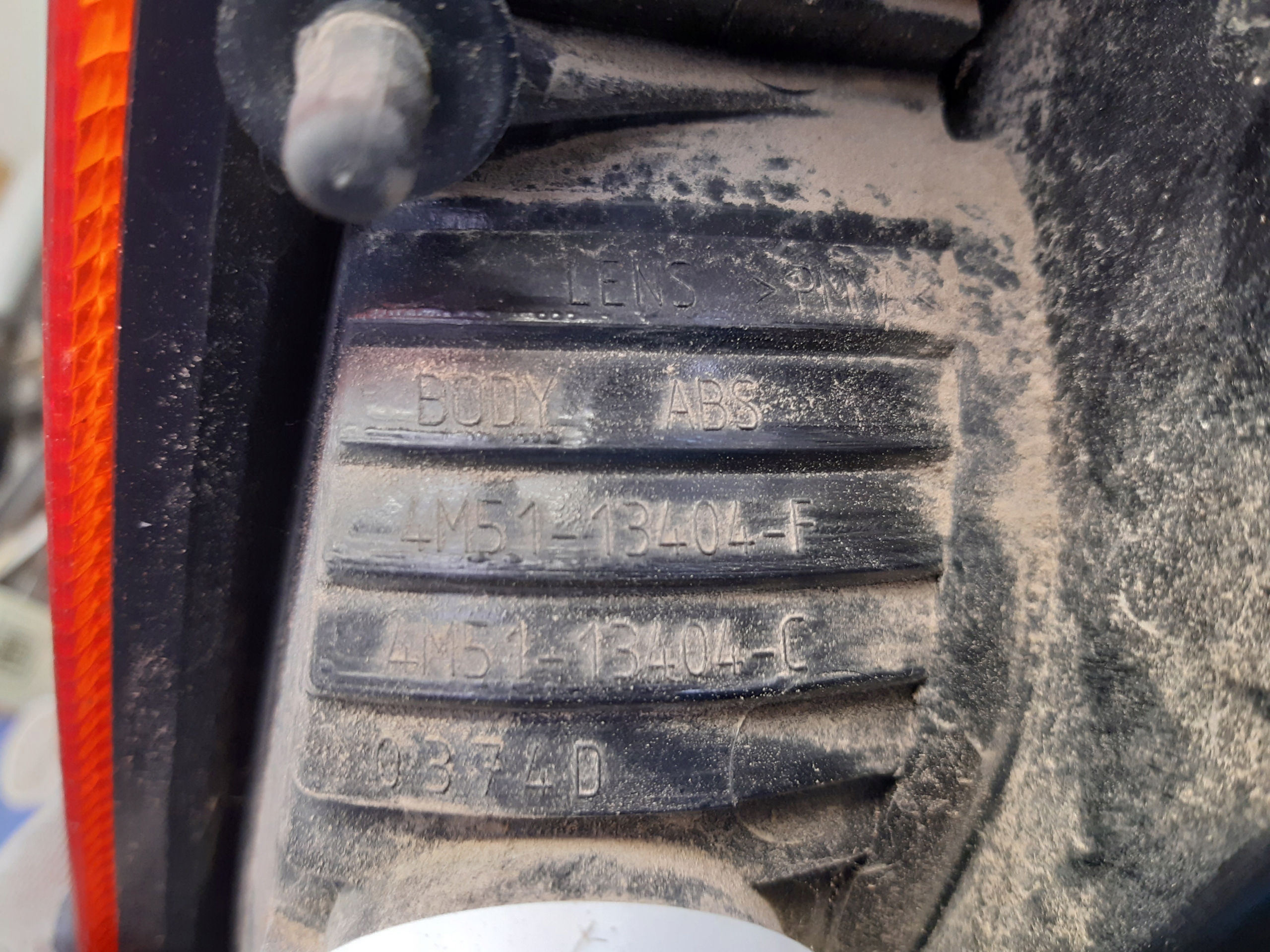 Lamka rechts heck kombi 4M5113404C Ford Focus MK2