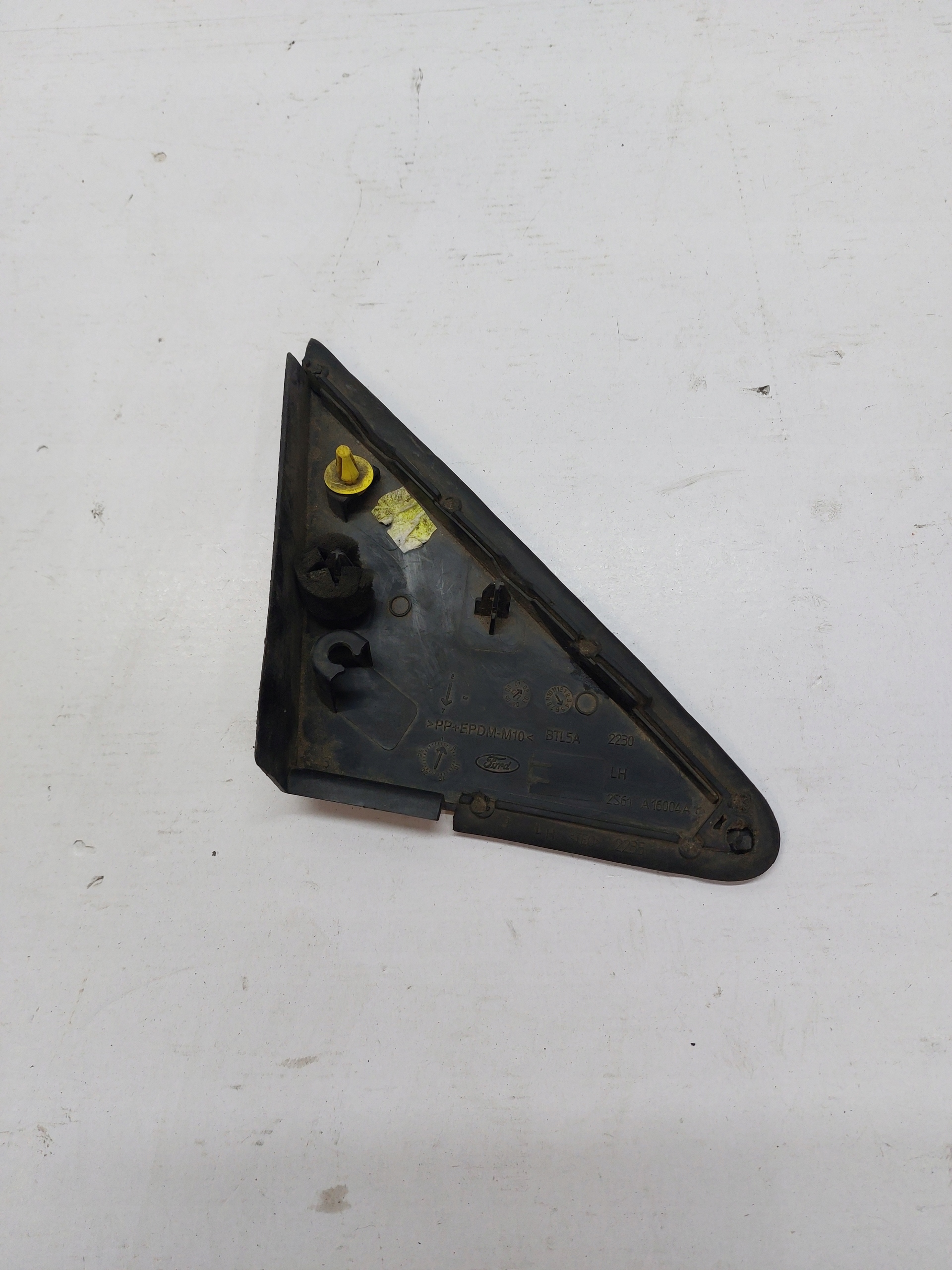 TROJKAT parafango sinistra FORD FIESTA MK6