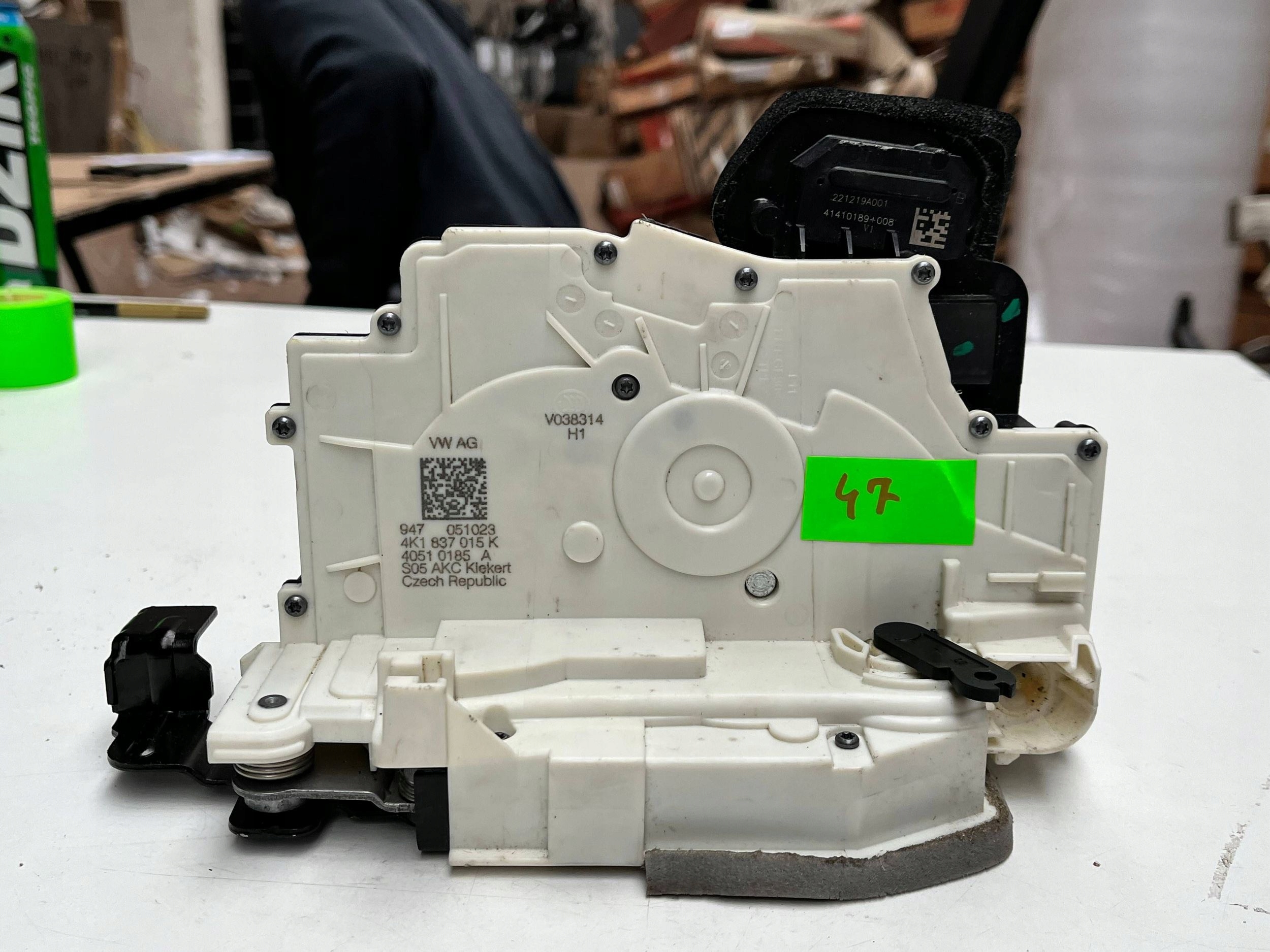 lock door przednich Audi A6 S6 C8 4K 4K1837015K !J