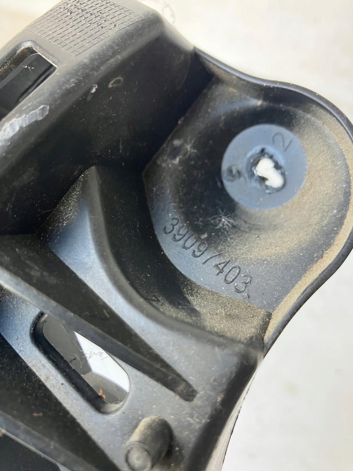 bumper bracket right rear part C3 AIRCROSS 39097403