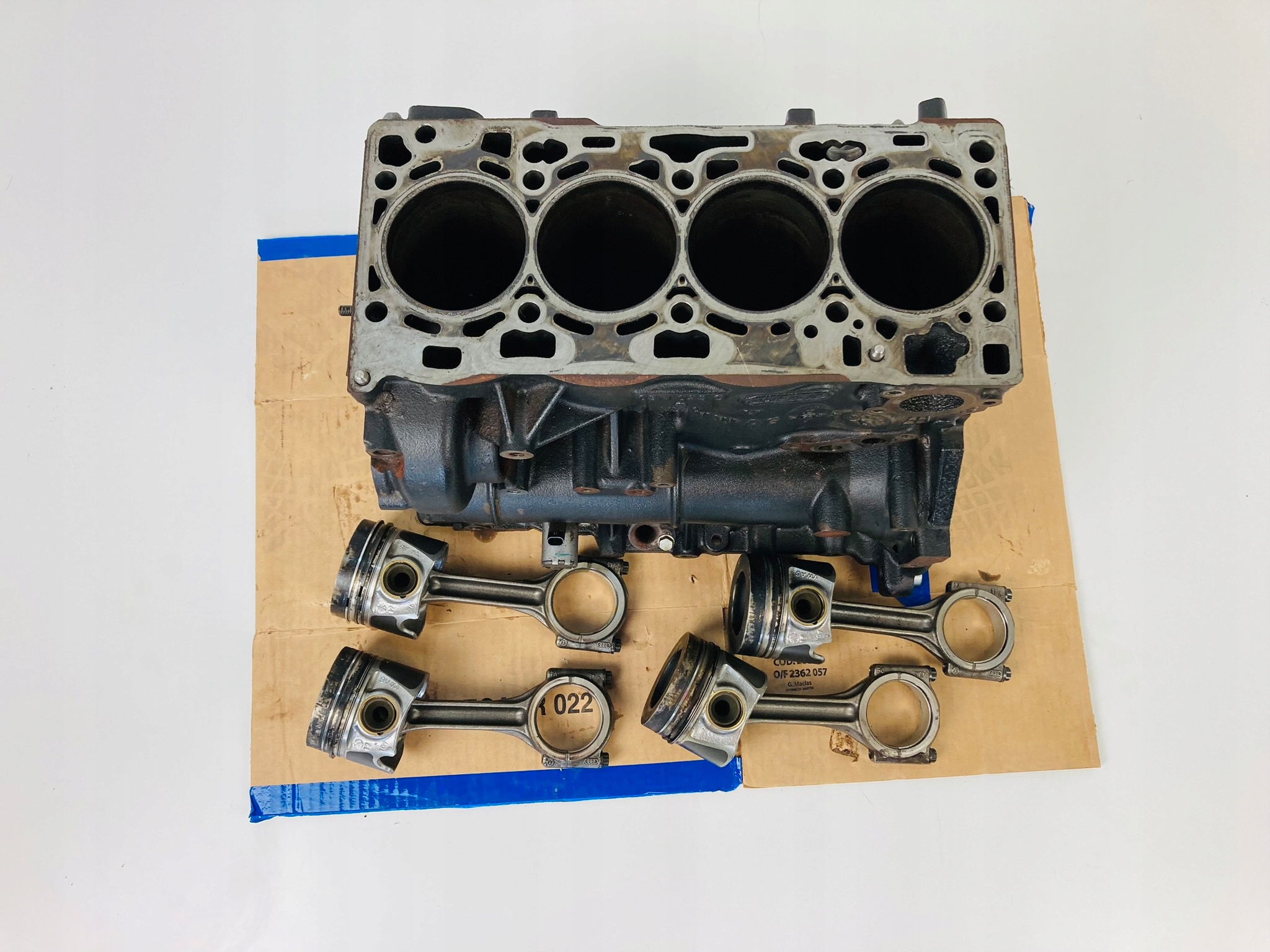 OCTAVIA III 2.0 TDI DCY BLOK crank pistons connecting rods