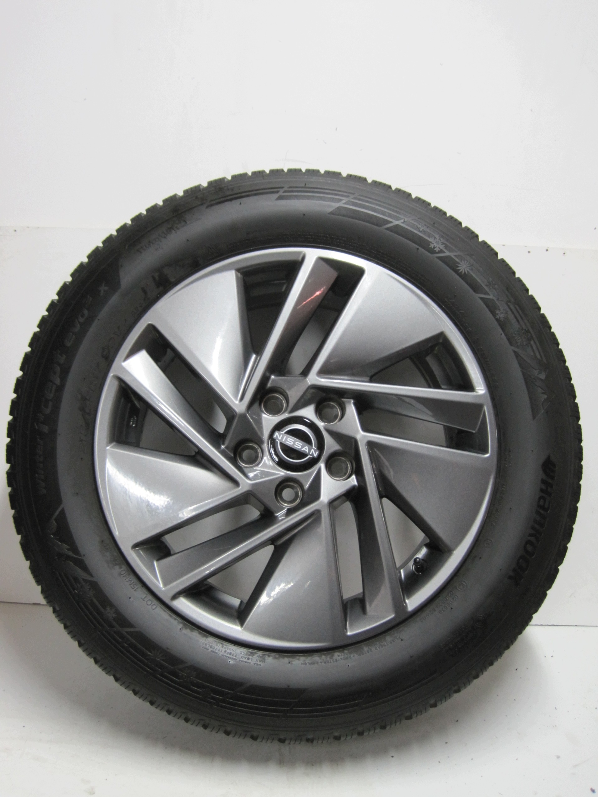 wheels discs tyres NISSAN QASHQAI R17 7MM