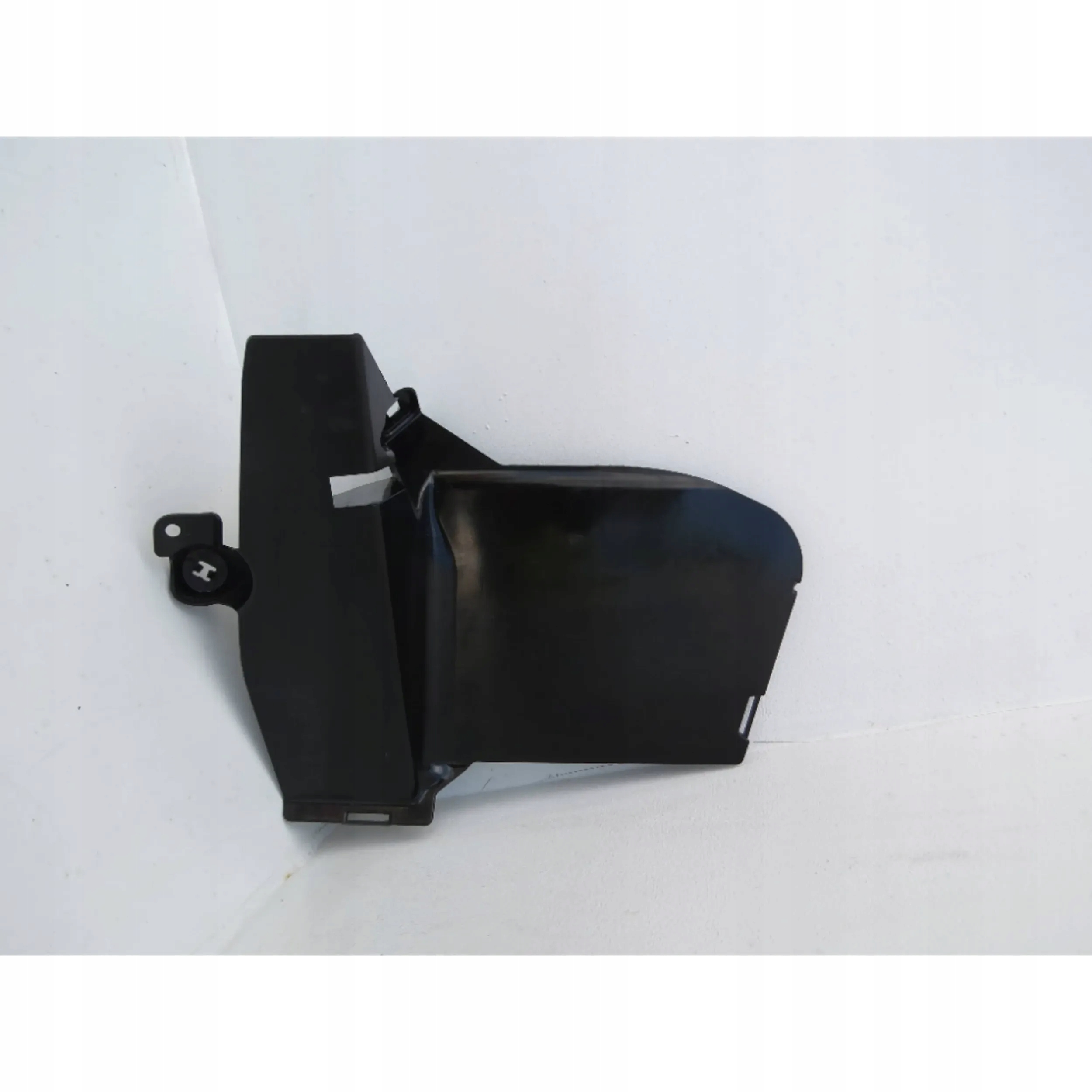 Blende Abdeckung des Bodens Volvo XC60 II 2018 31672229