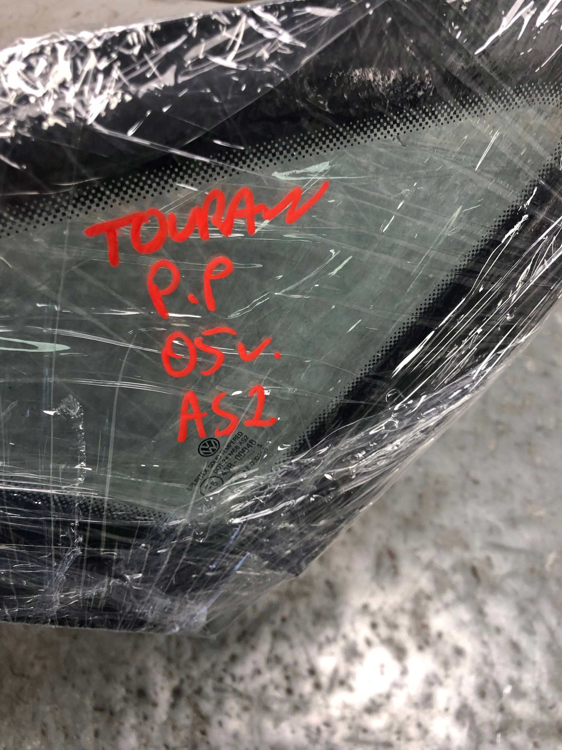 window bodywork right front AS2 VW TOURAN and 1T0845412