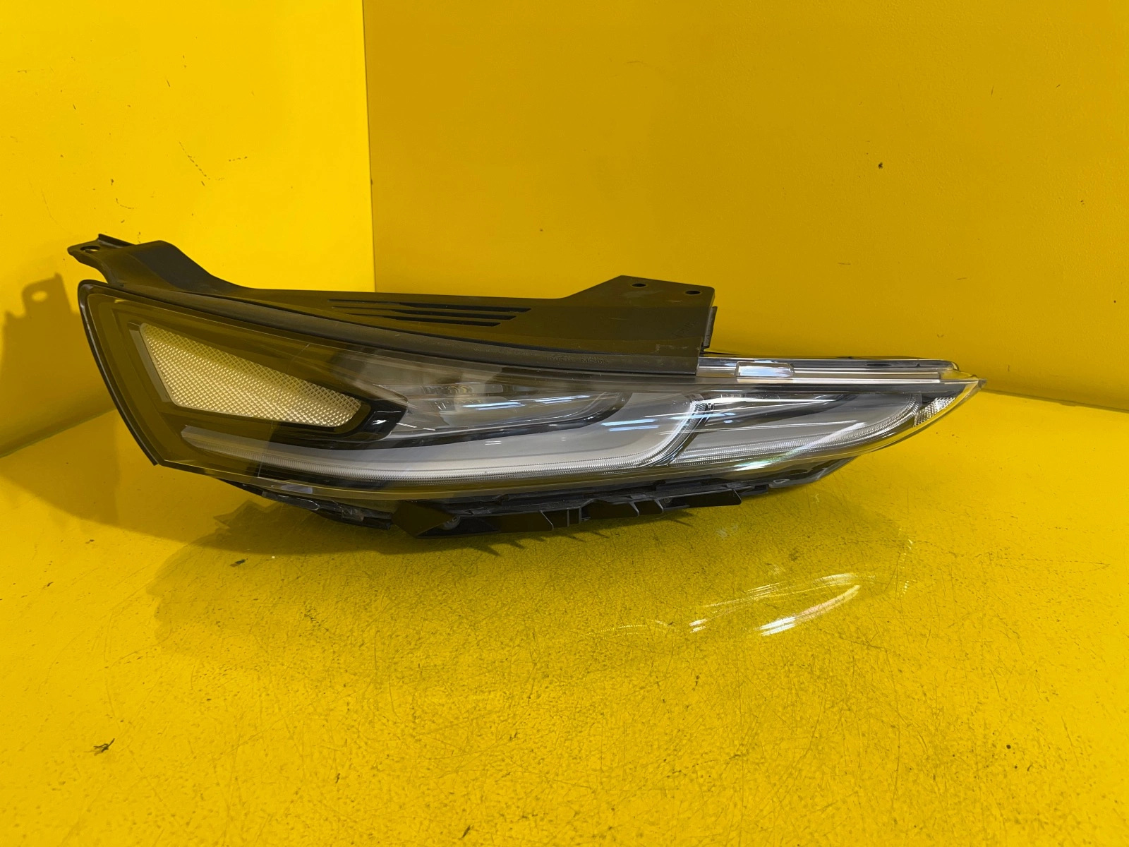LIGHT RIGHT HYUNDAI SANTA FE IV 4 18-20 FULL LED
