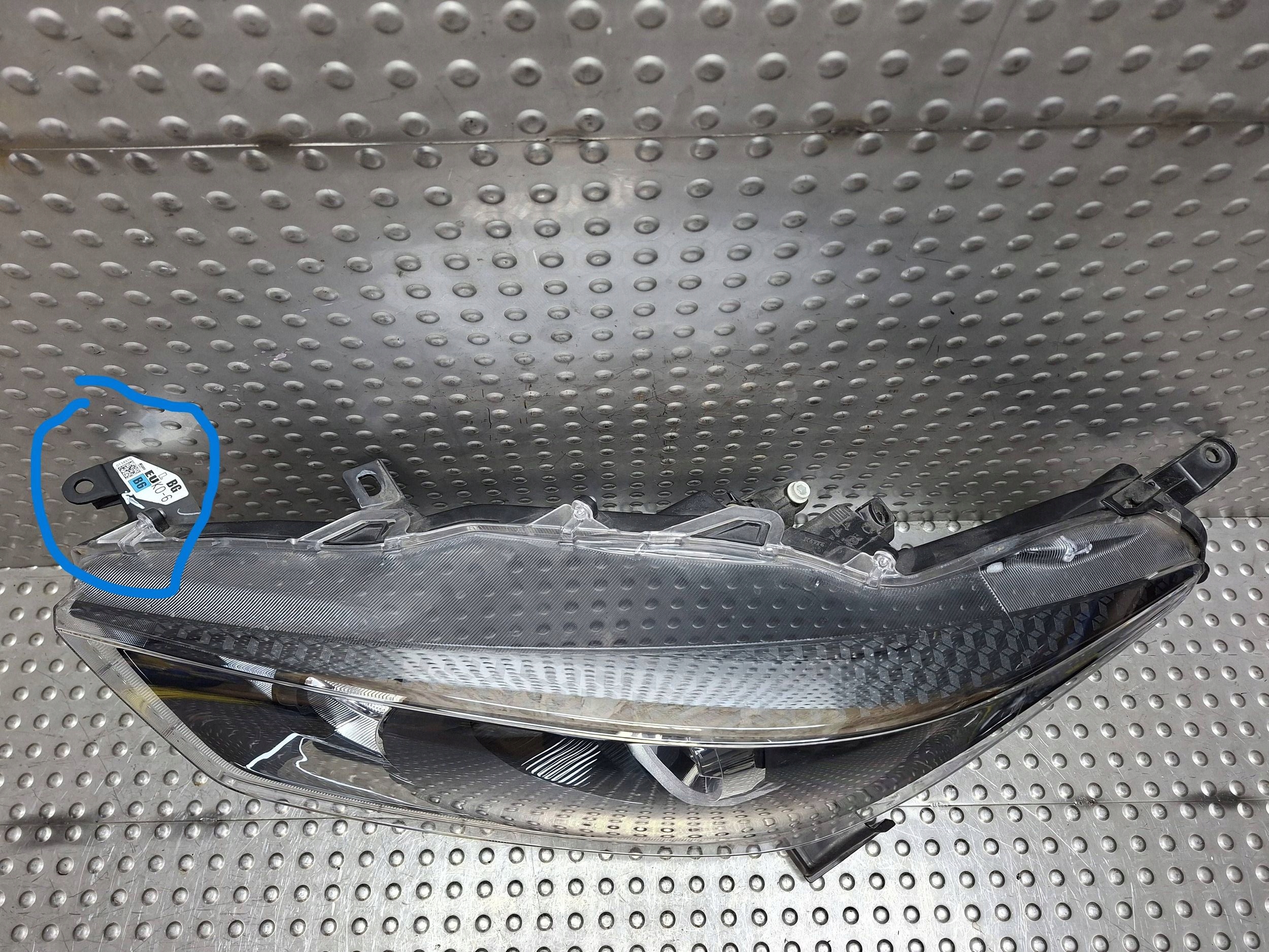 light front left lens TOYOTA YARIS IV 20- EU K0-6